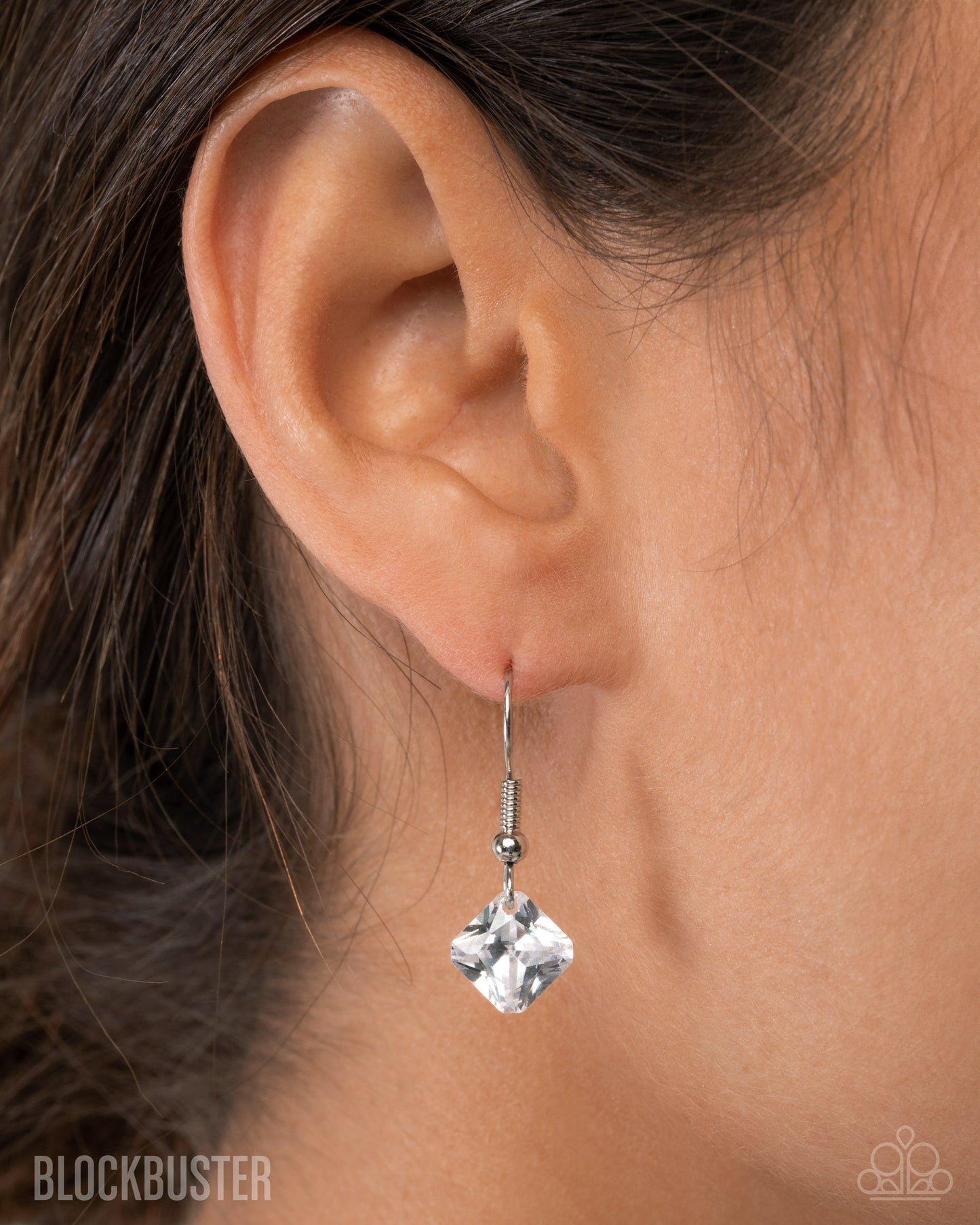 Enjoy the GLOW - Paparazzi Necklace Image