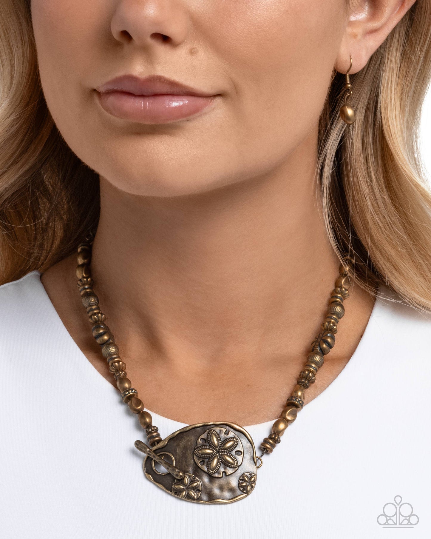 Sand Dollar Statement - Brass - Paparazzi Necklace Image