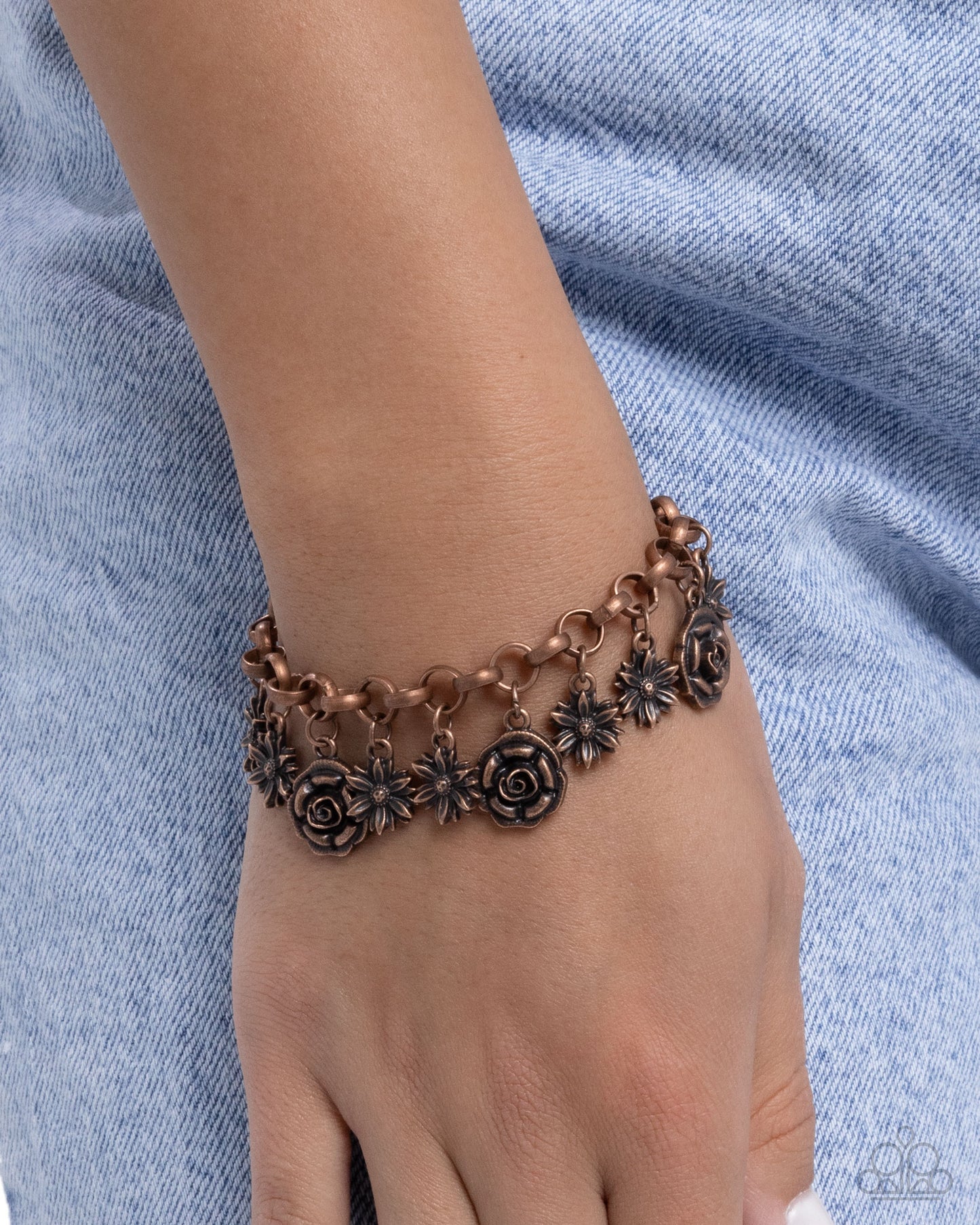 Grandiose Garden - Copper - Paparazzi Bracelet Image