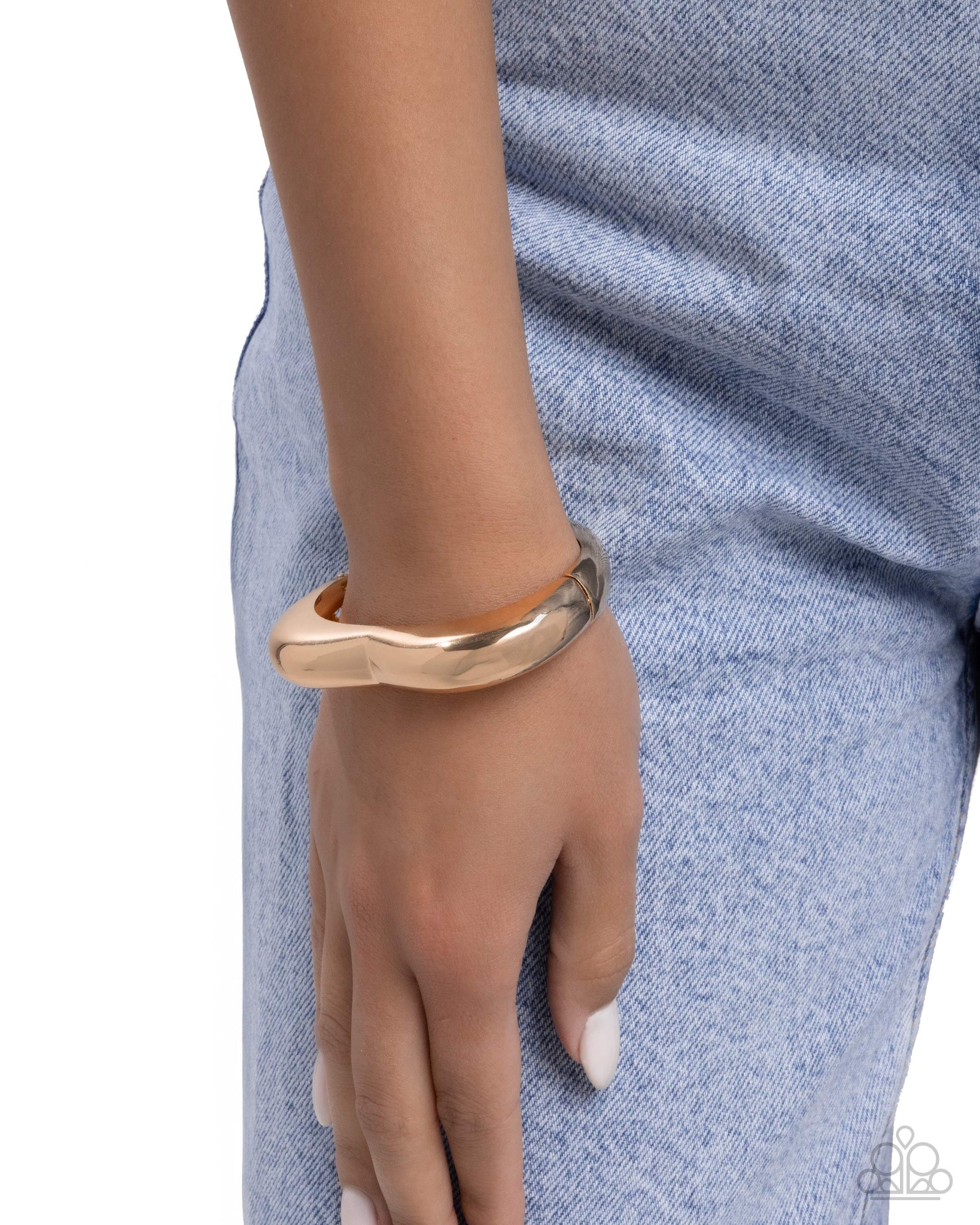 Metallic Matchmaker - Gold - Paparazzi Bracelet Image