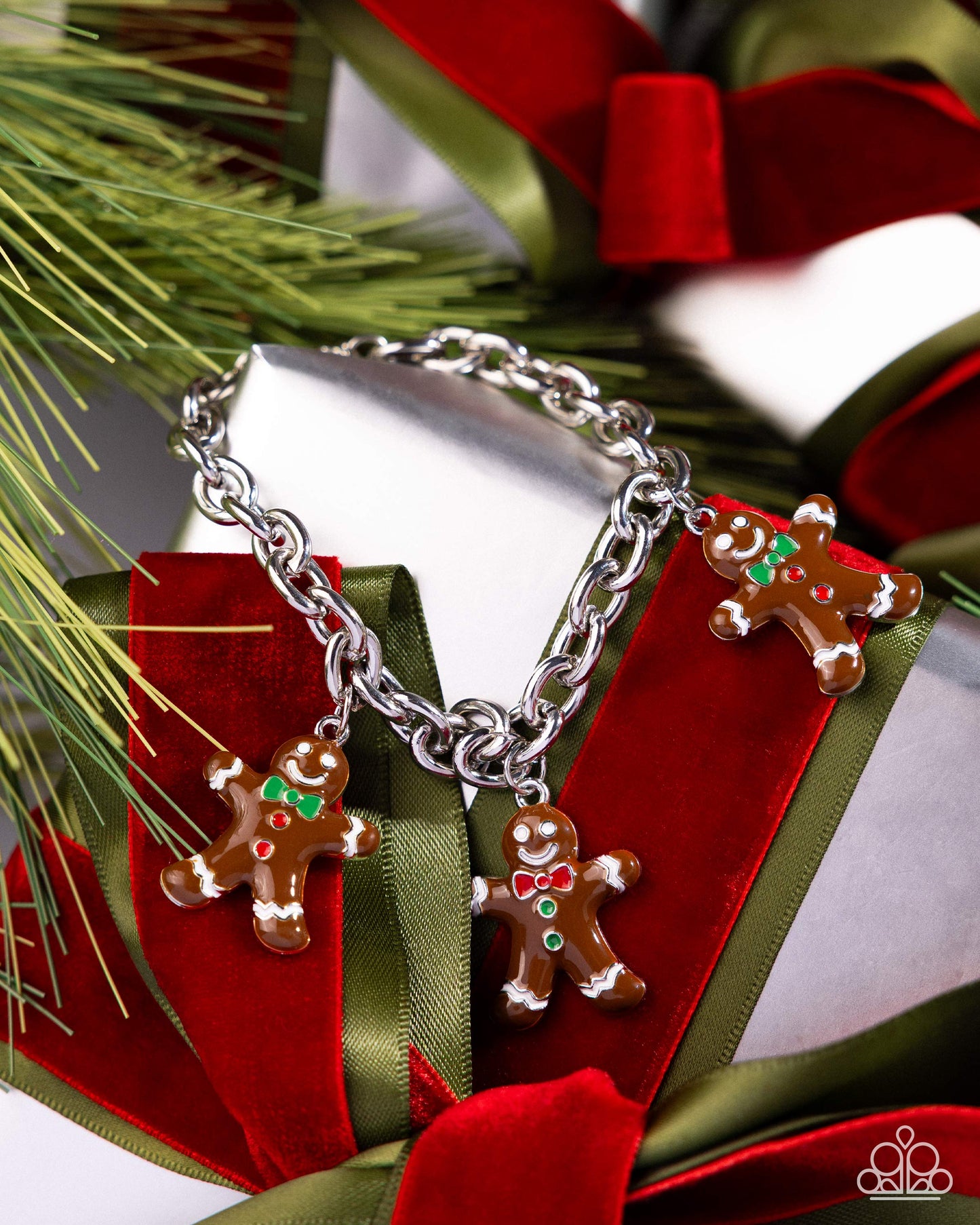 Gingerbread Glitz - Paparazzi Bracelet Image