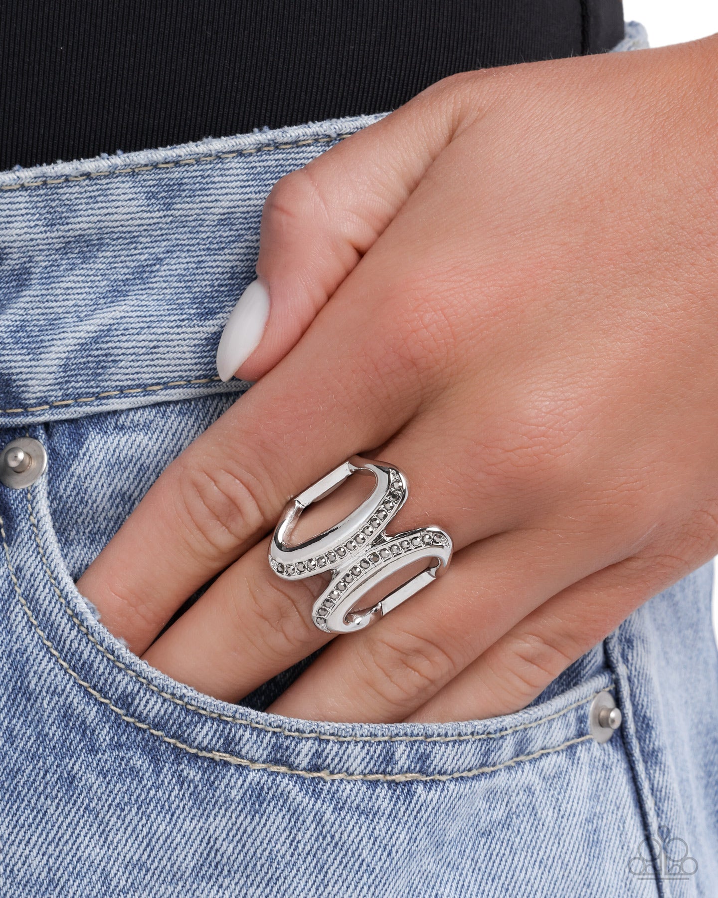 Confident Curves - Silver - Paparazzi Ring Image