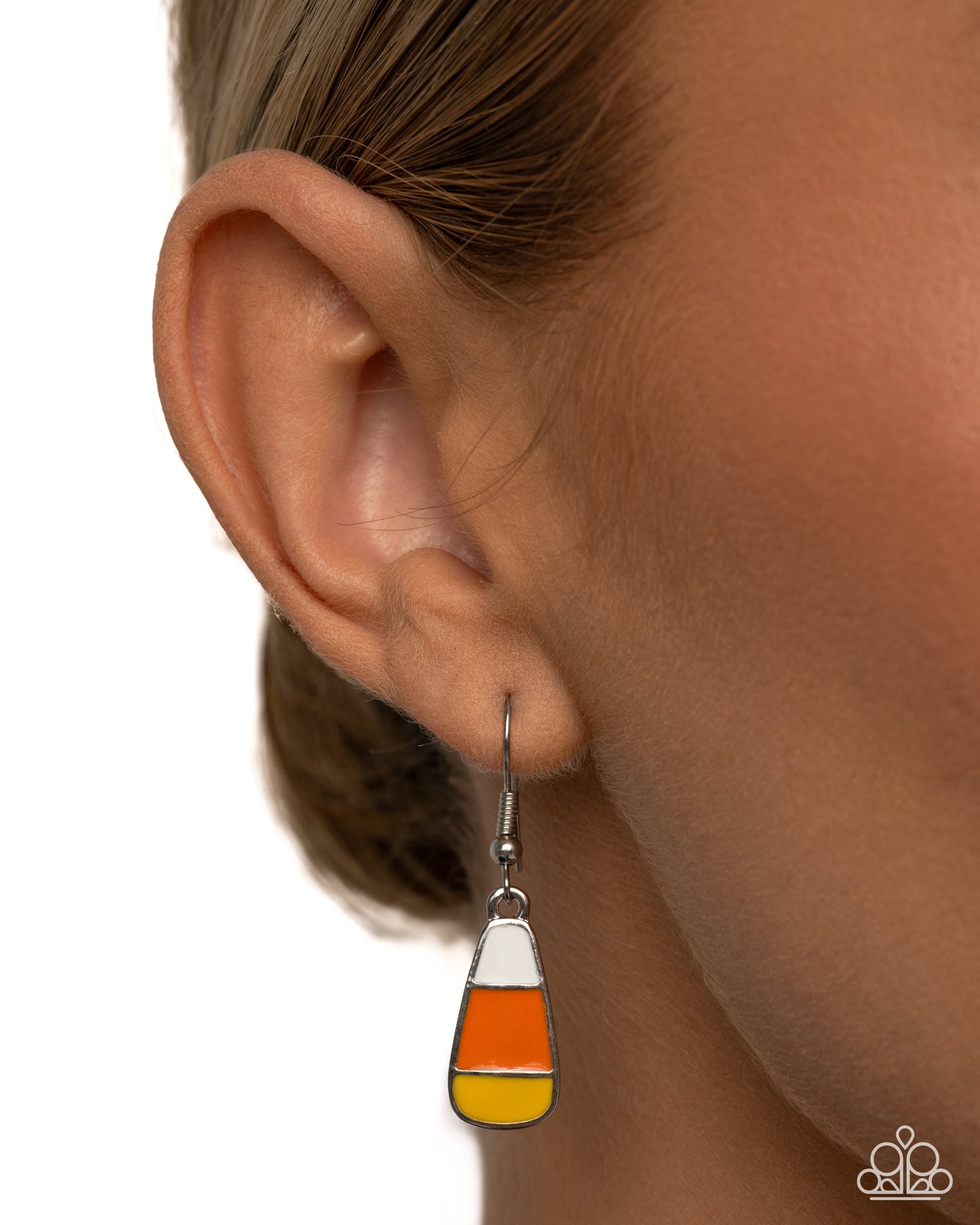 Haunting Hallmark - Paparazzi Product Image