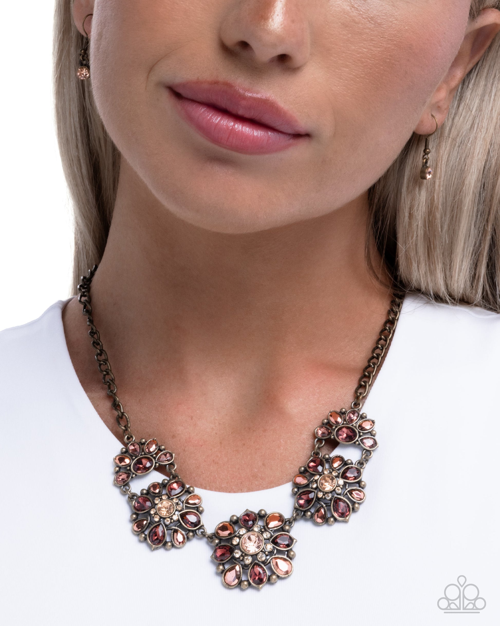 Woodland Waltz - Paparazzi Necklace Image