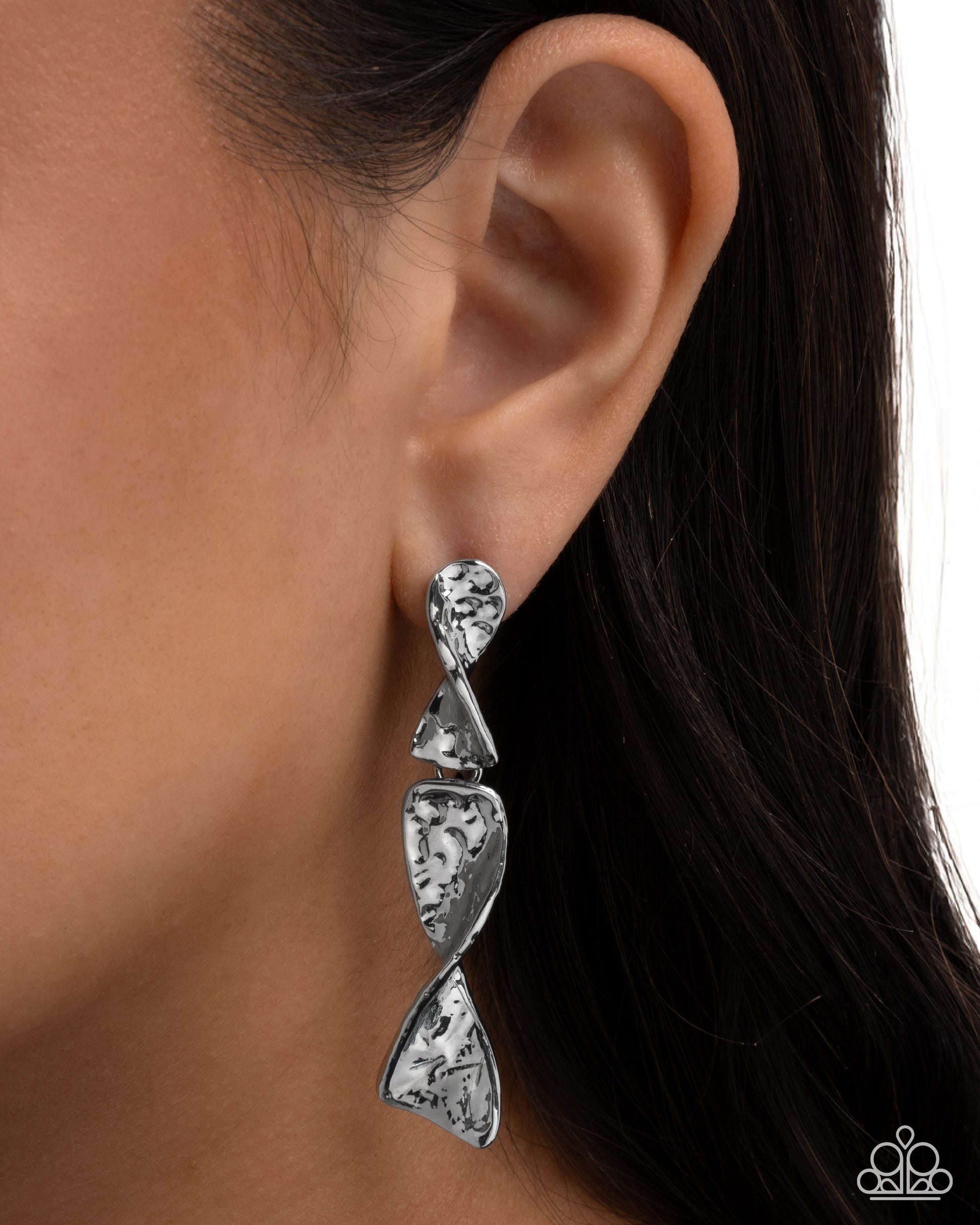 Subtle Shimmy - Paparazzi Earring Image
