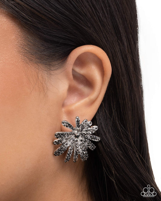 Sparkly Springtime - Paparazzi Earring Image