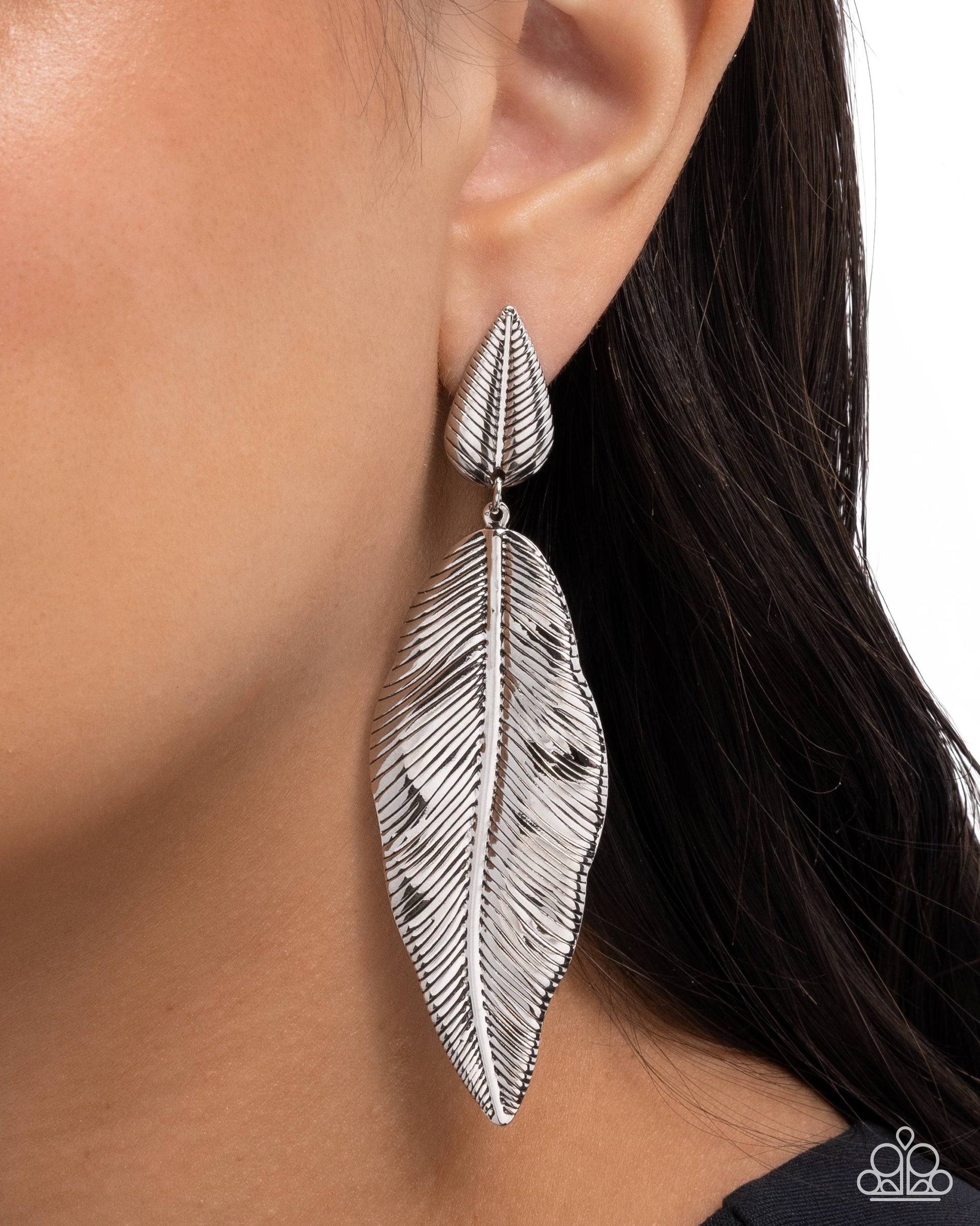 Loamy Leaves - Paparazzi Earring Image