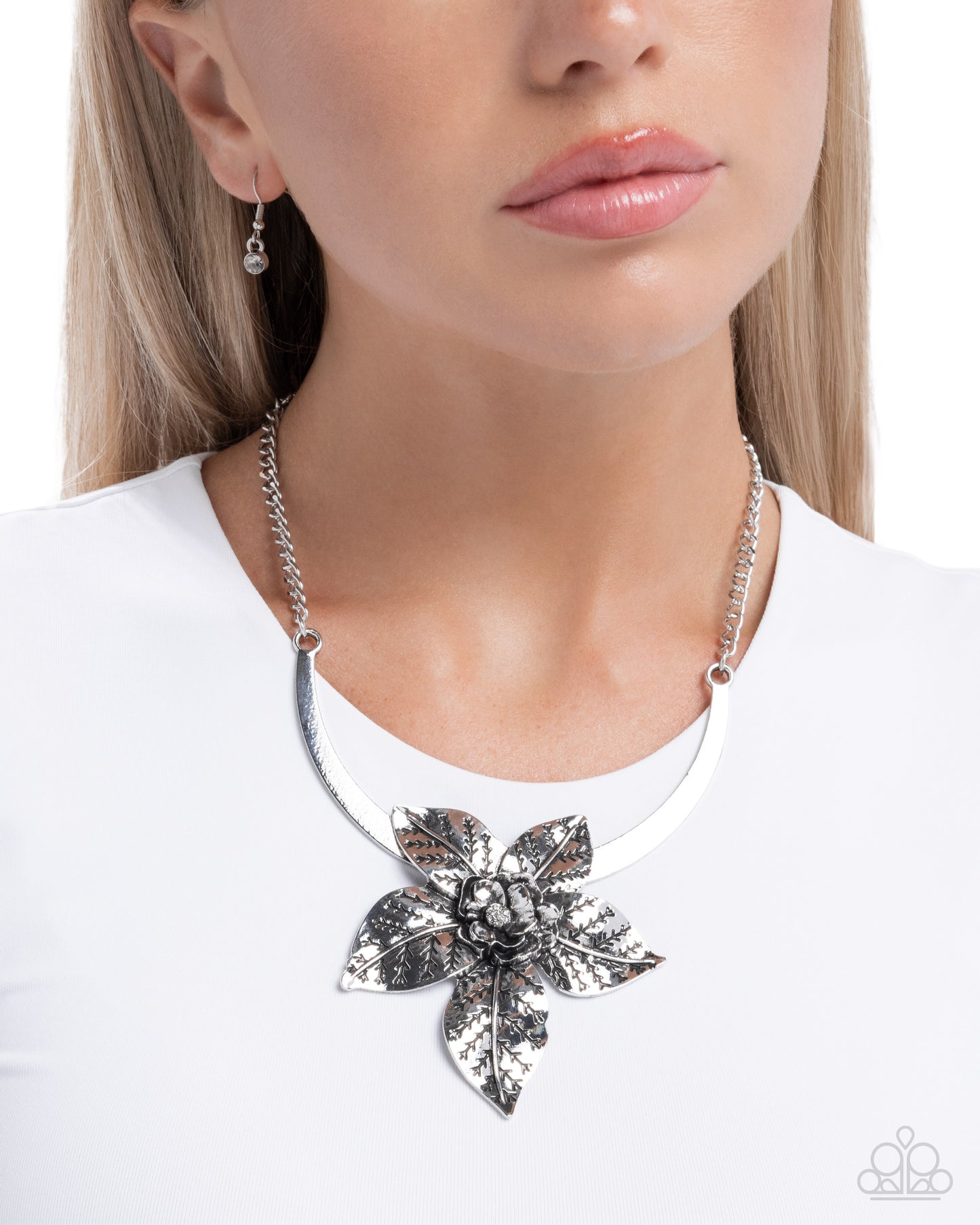 Botanical Broadcast - Paparazzi Necklace Image