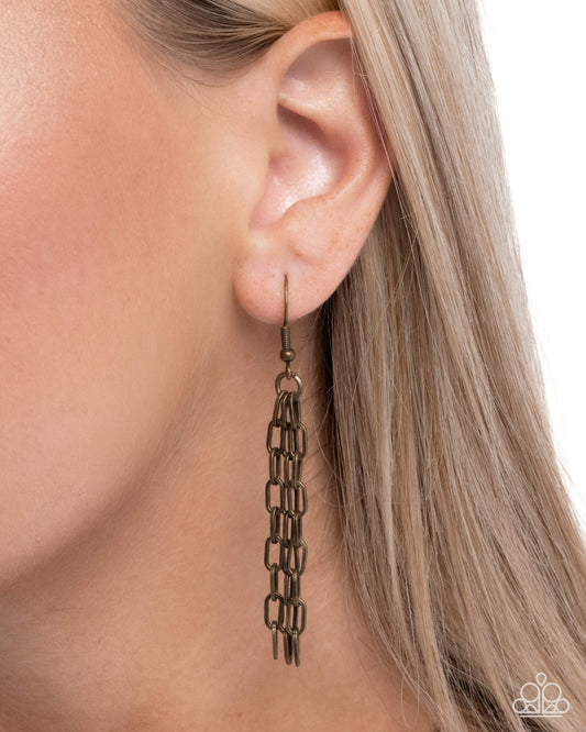 Tailored Trailblazer - Paparazzi Necklace Image