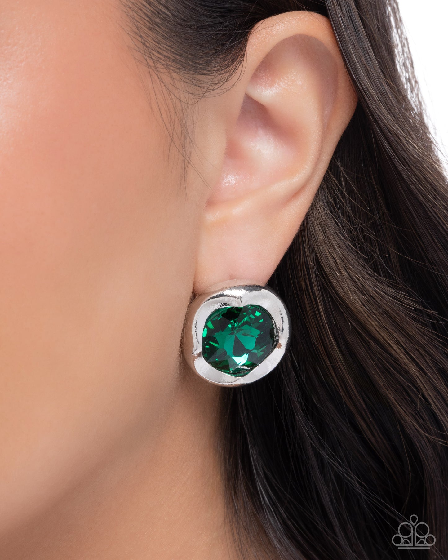 Tailored Tapestry - Paparazzi Earring Image