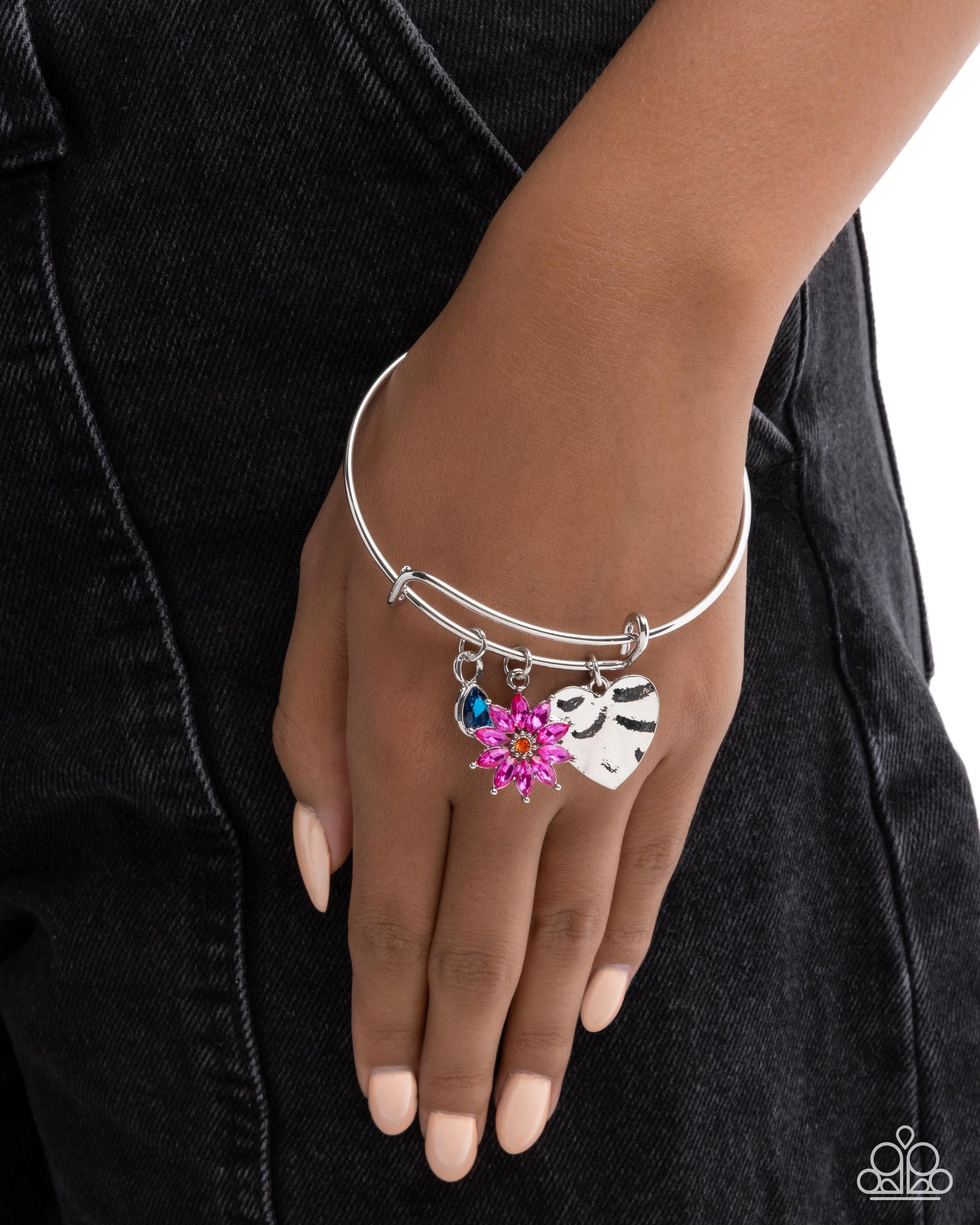 Open Opulence - Paparazzi Bracelet Image