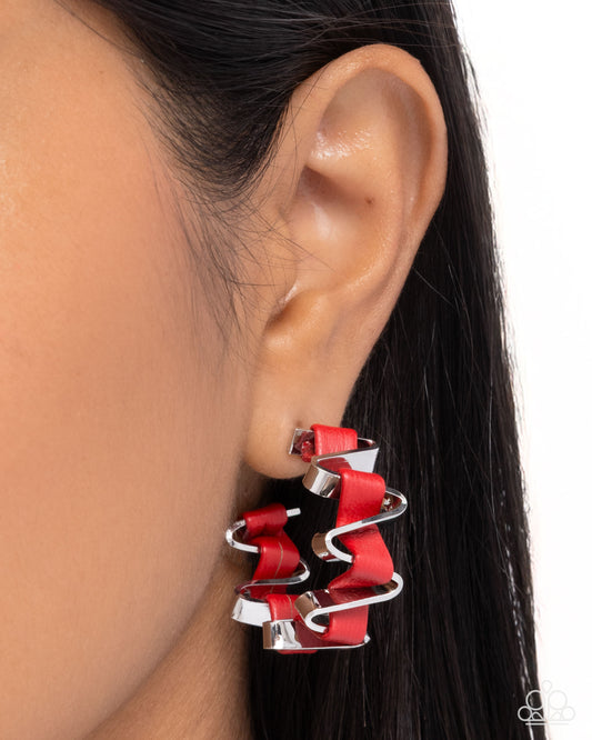 Captivating Corkscrew - Paparazzi Earring Image