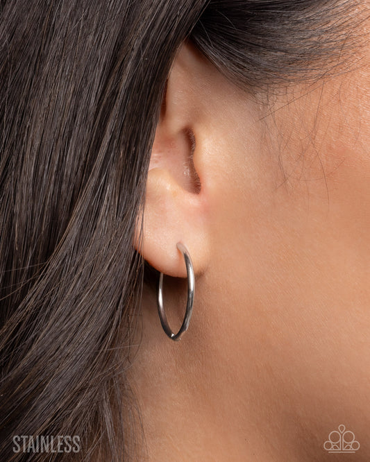 Sinuously Slow - Paparazzi Earring Image