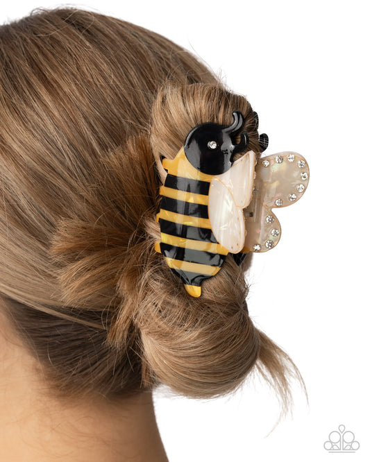 Bee Backdrop - Paparazzi Hair Accessories Image