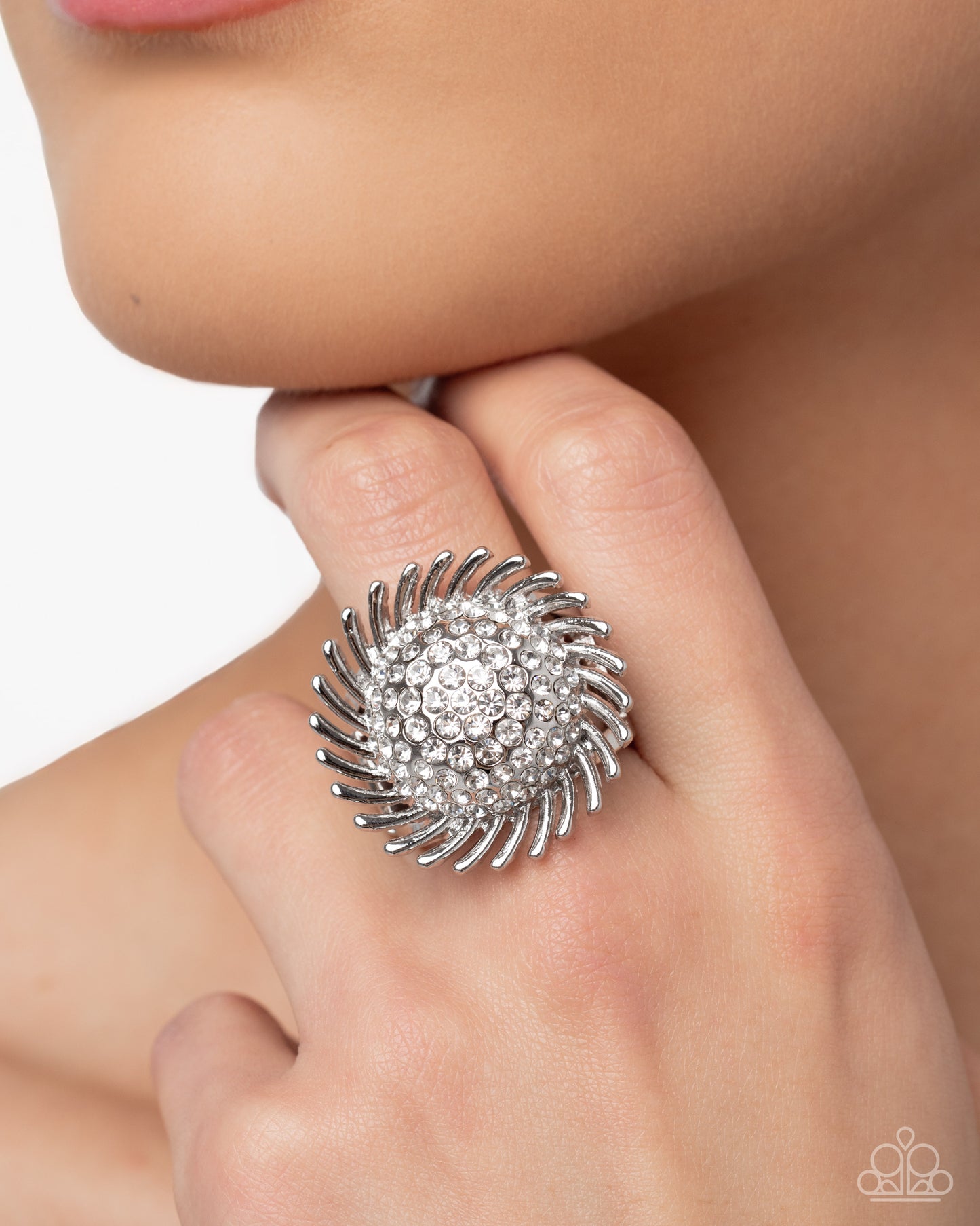 Strategic Show - Paparazzi Product Image