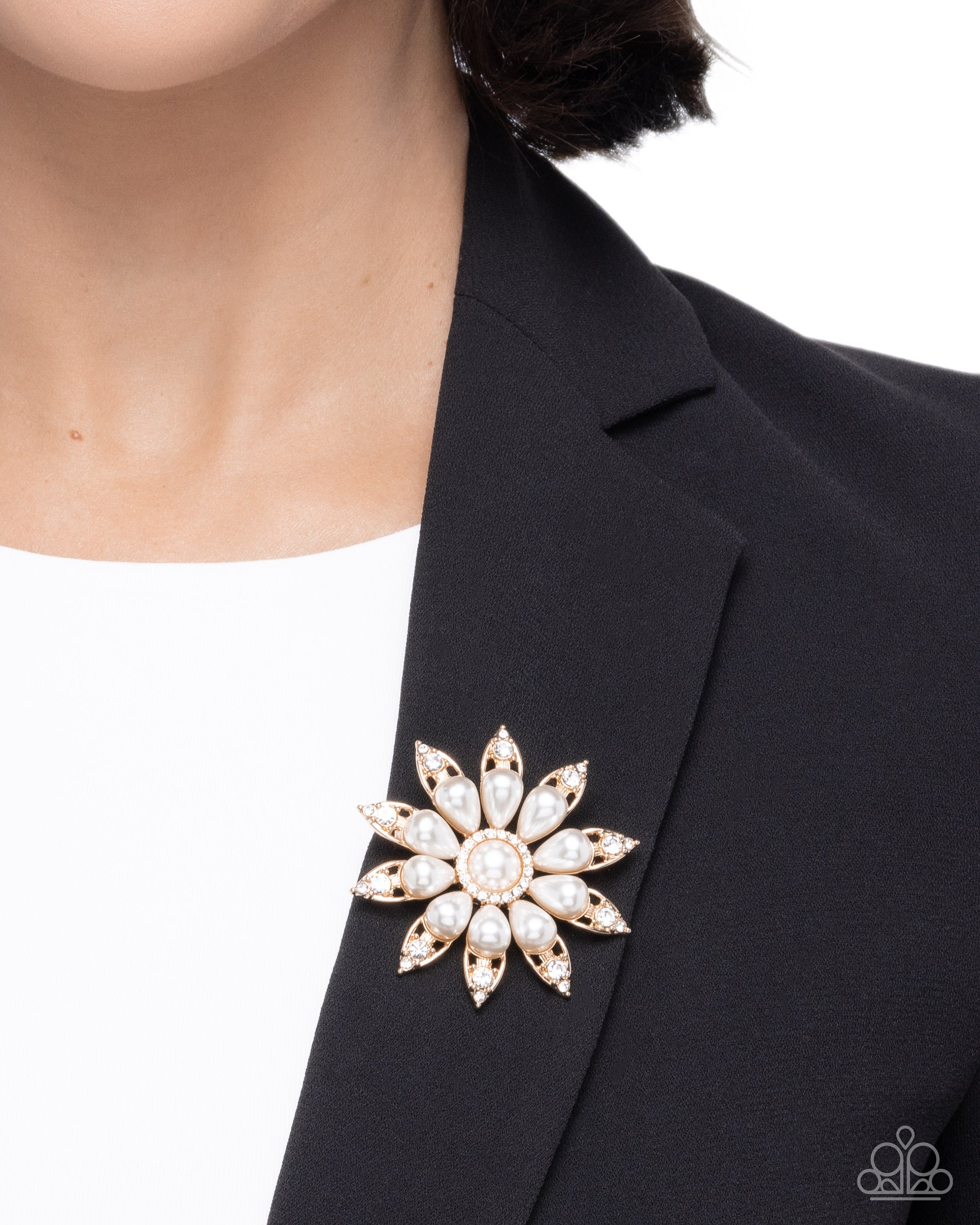 Timeless Tribute - Paparazzi Hair Accessories Image