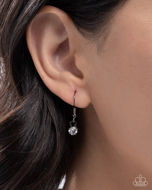 Breathlessly Bold - Black - Paparazzi Necklace Image