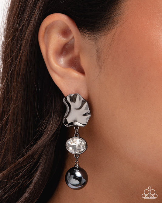 Abstract Abracadabra - Paparazzi Earring Image