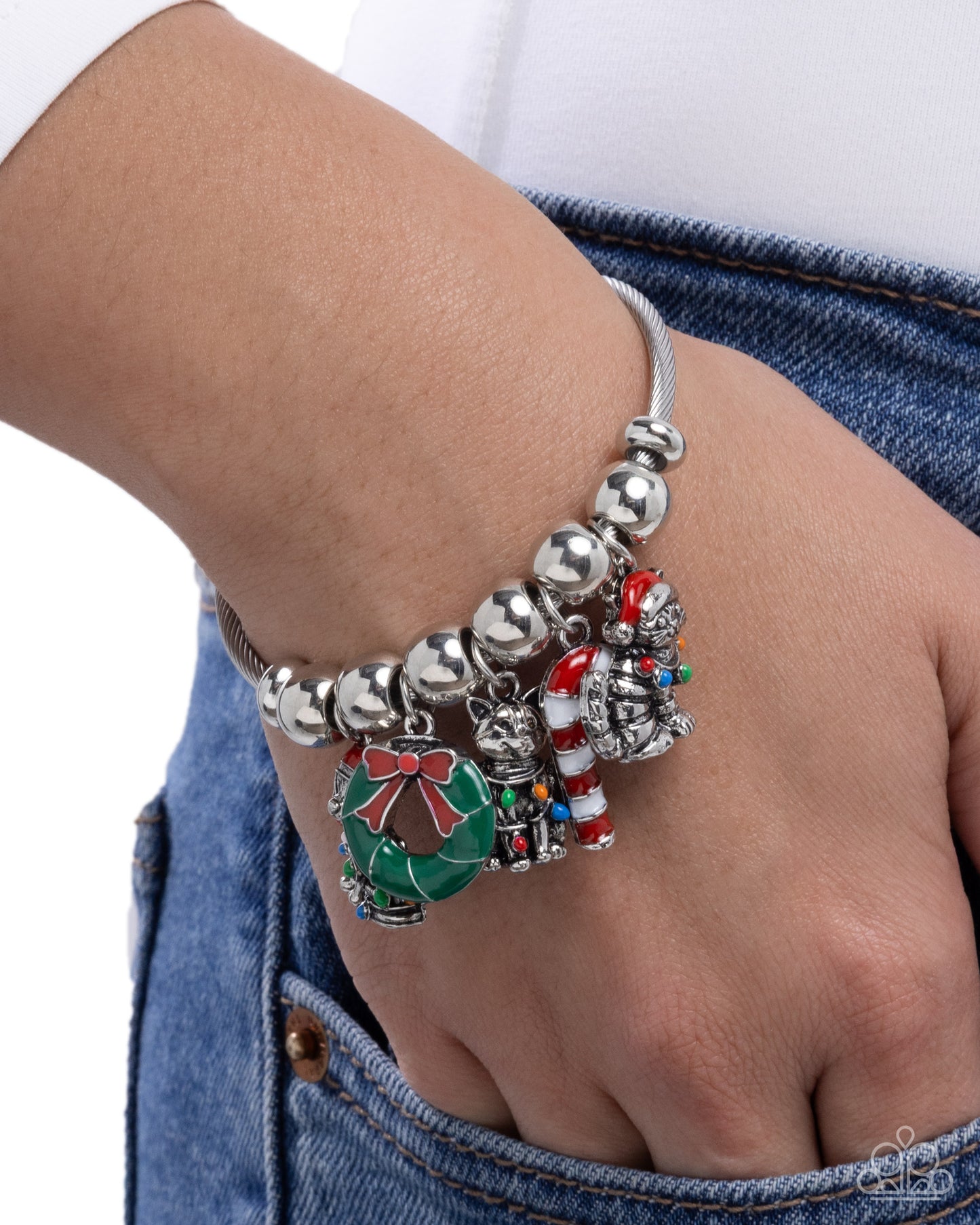 Christmas Creatures - Paparazzi Bracelet Image