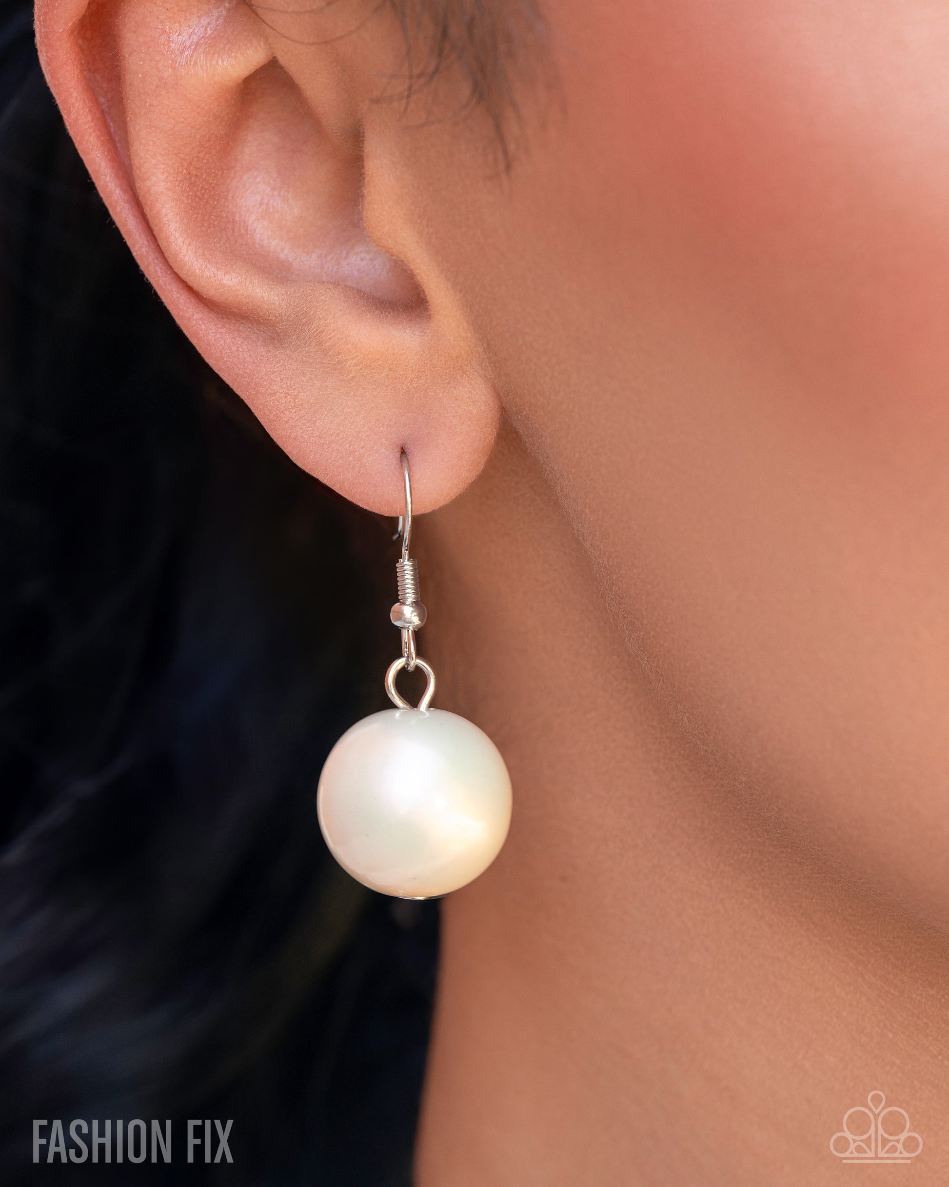 Timeless Tweed - Black - Paparazzi Necklace Image