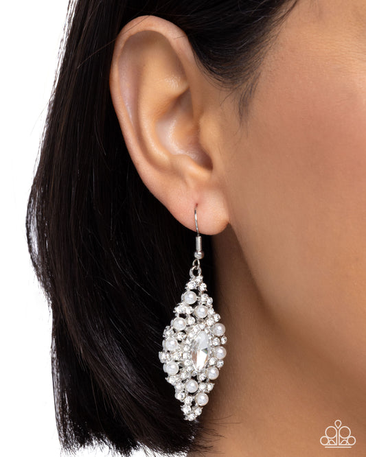Palatial Promenade - Paparazzi Earring Image