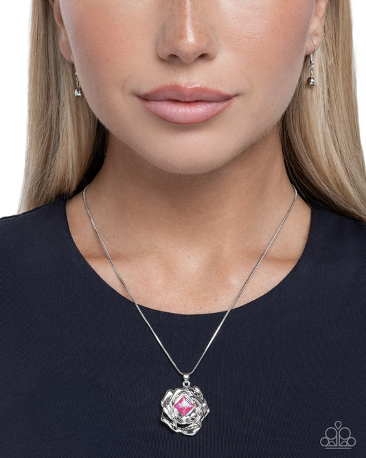 Budding Blaze - Paparazzi Necklace Image