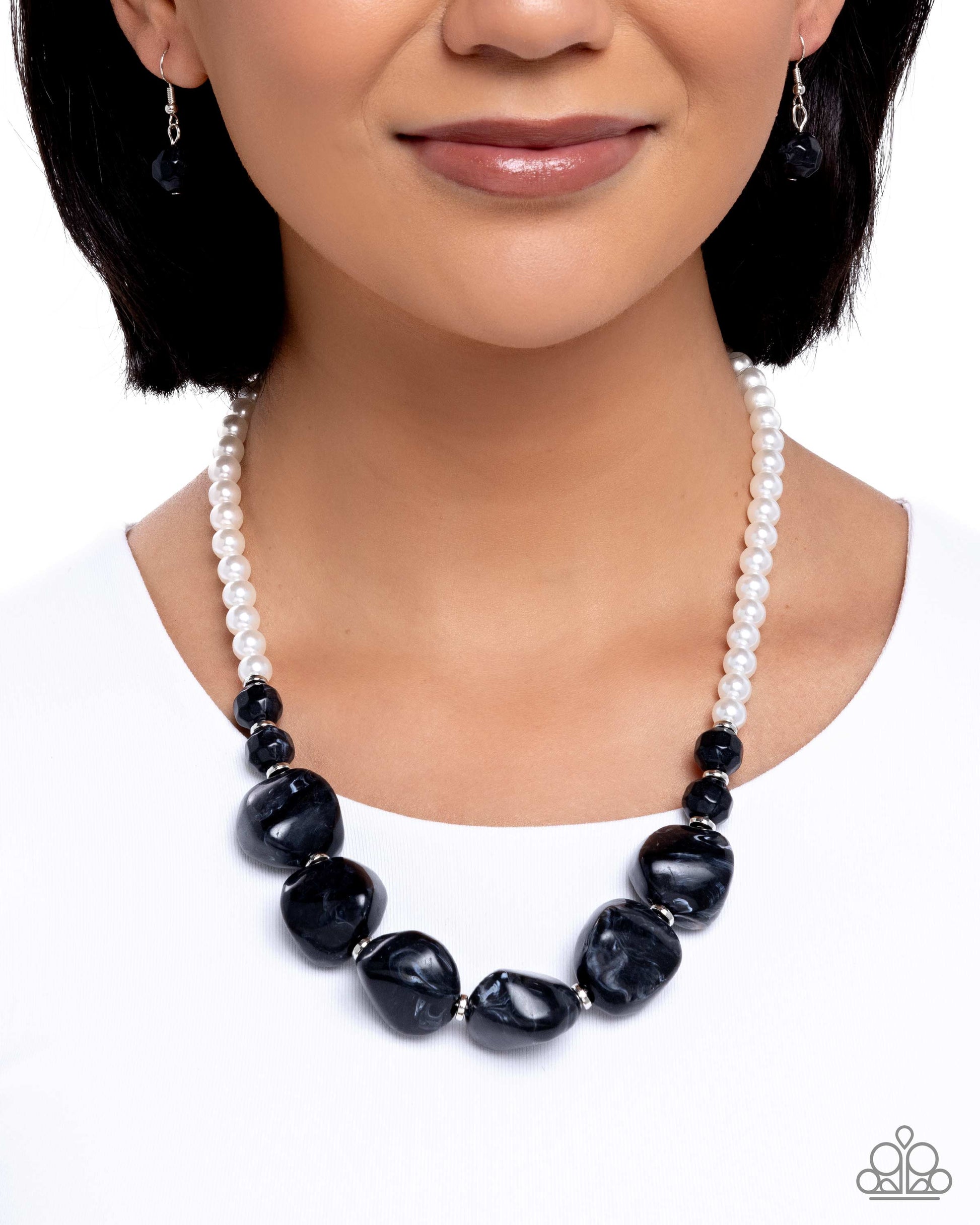 Bubbly Backstage - Black - Paparazzi Necklace Image