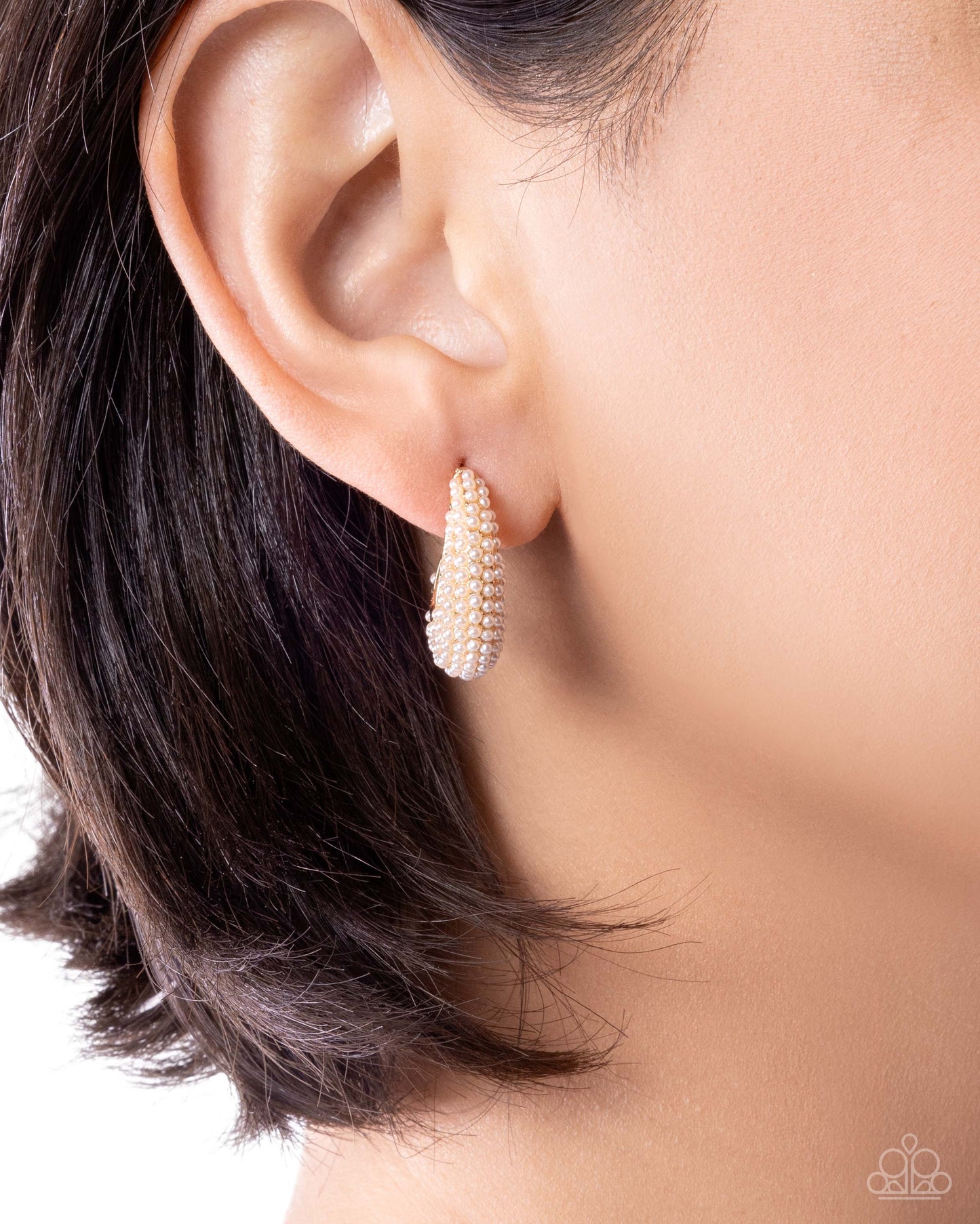 Particular Pearls - Gold - Paparazzi Earring Image