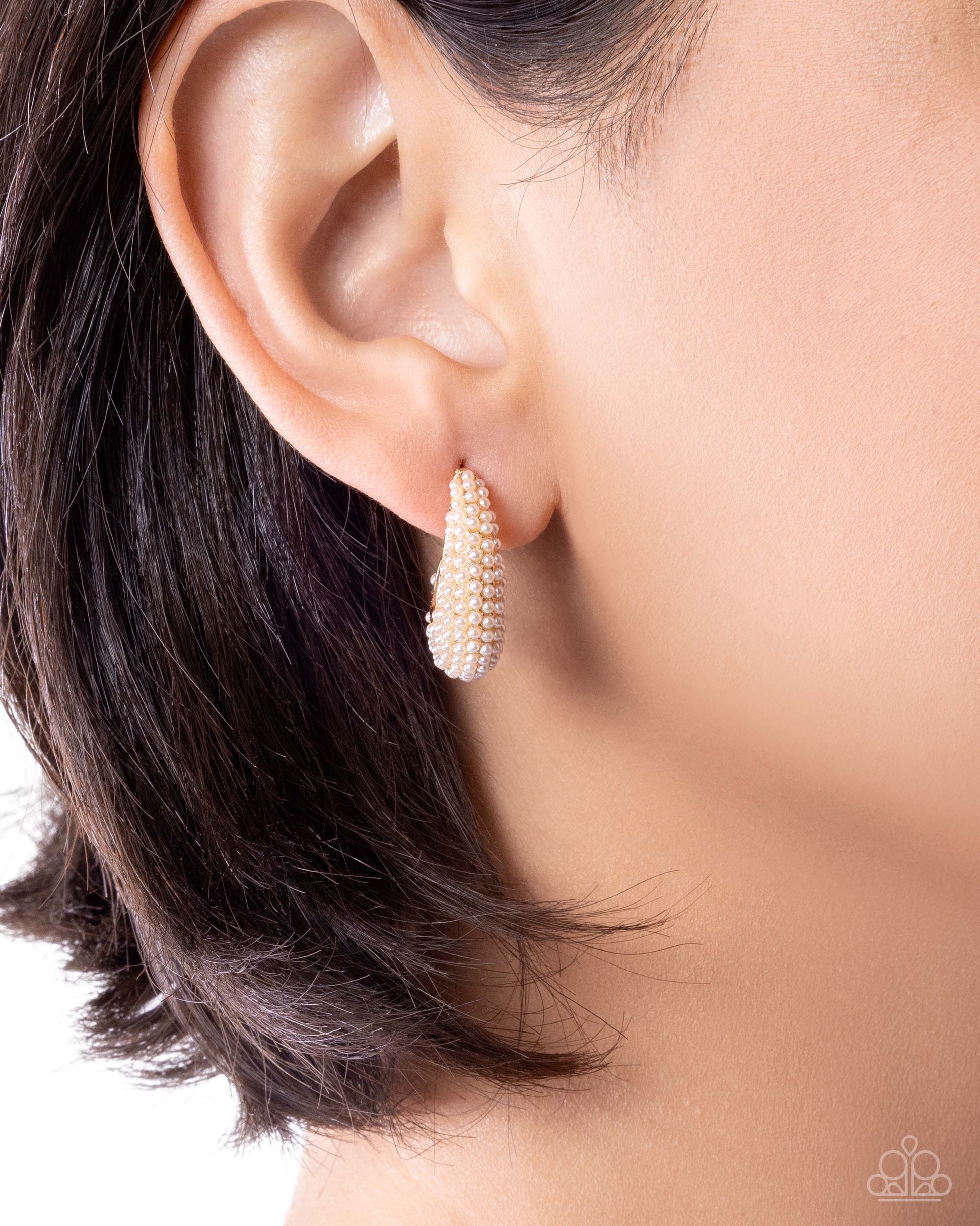 Particular Pearls - Gold - Paparazzi Earring Image