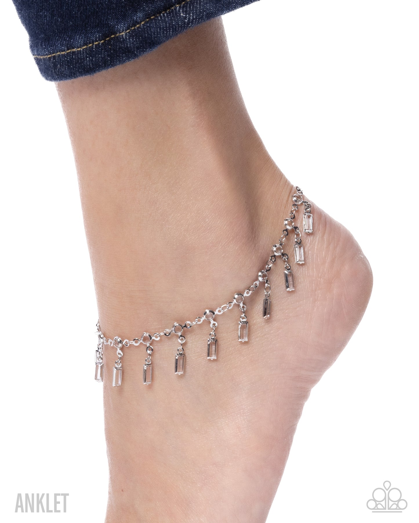 Effervescent Element - White - Paparazzi Bracelet Image