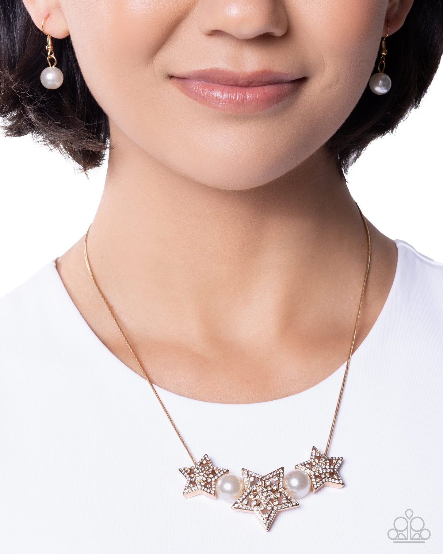 Stellar Scout - Gold - Paparazzi Necklace Image