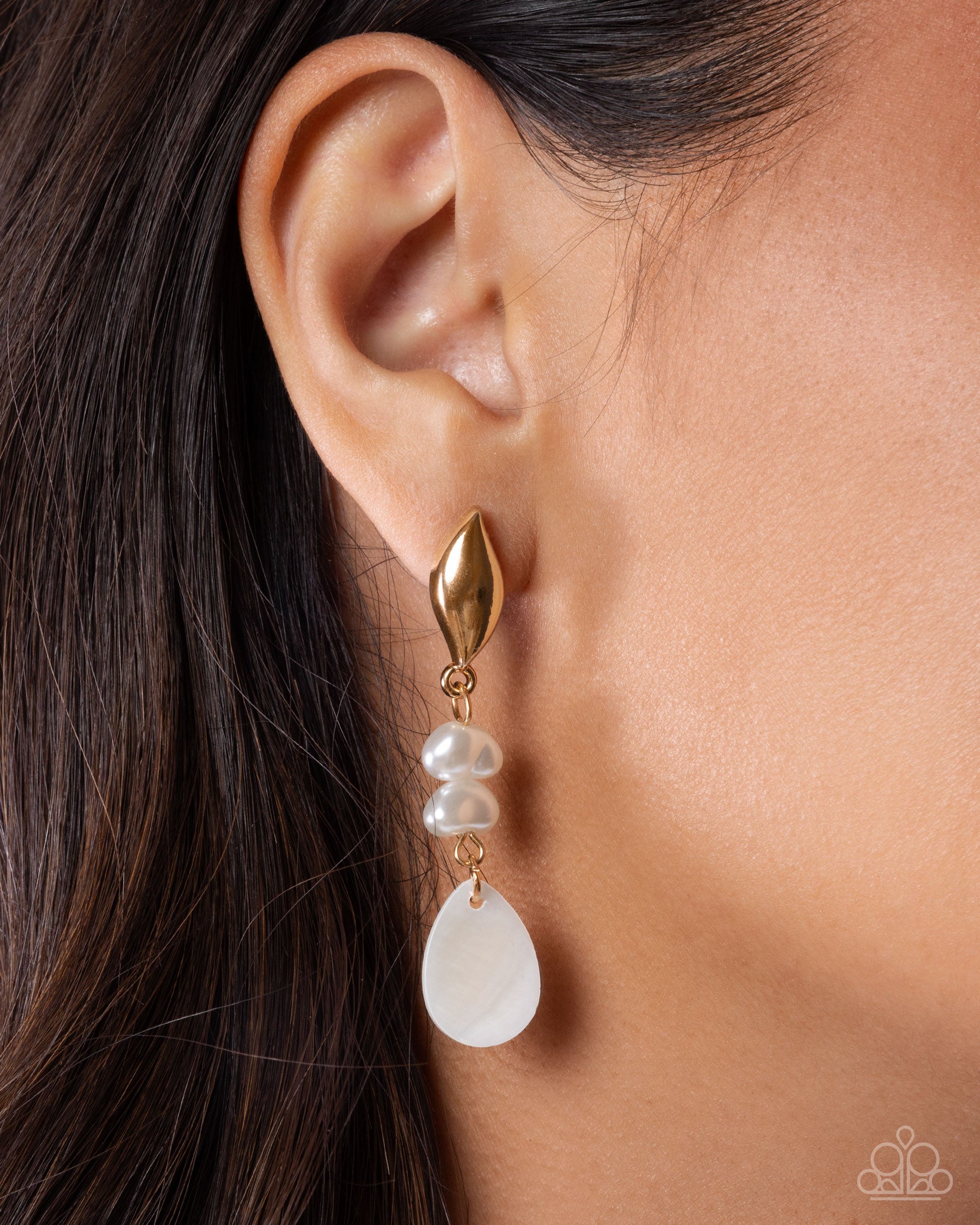 Sensational Sway - Paparazzi Earring Image