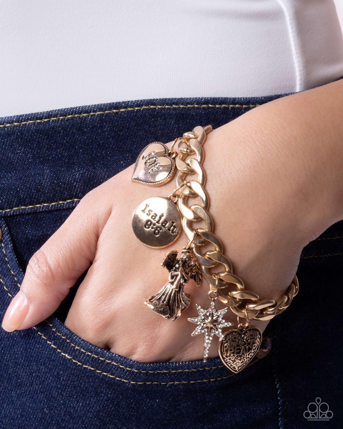Savior is Born - Paparazzi Bracelet Image