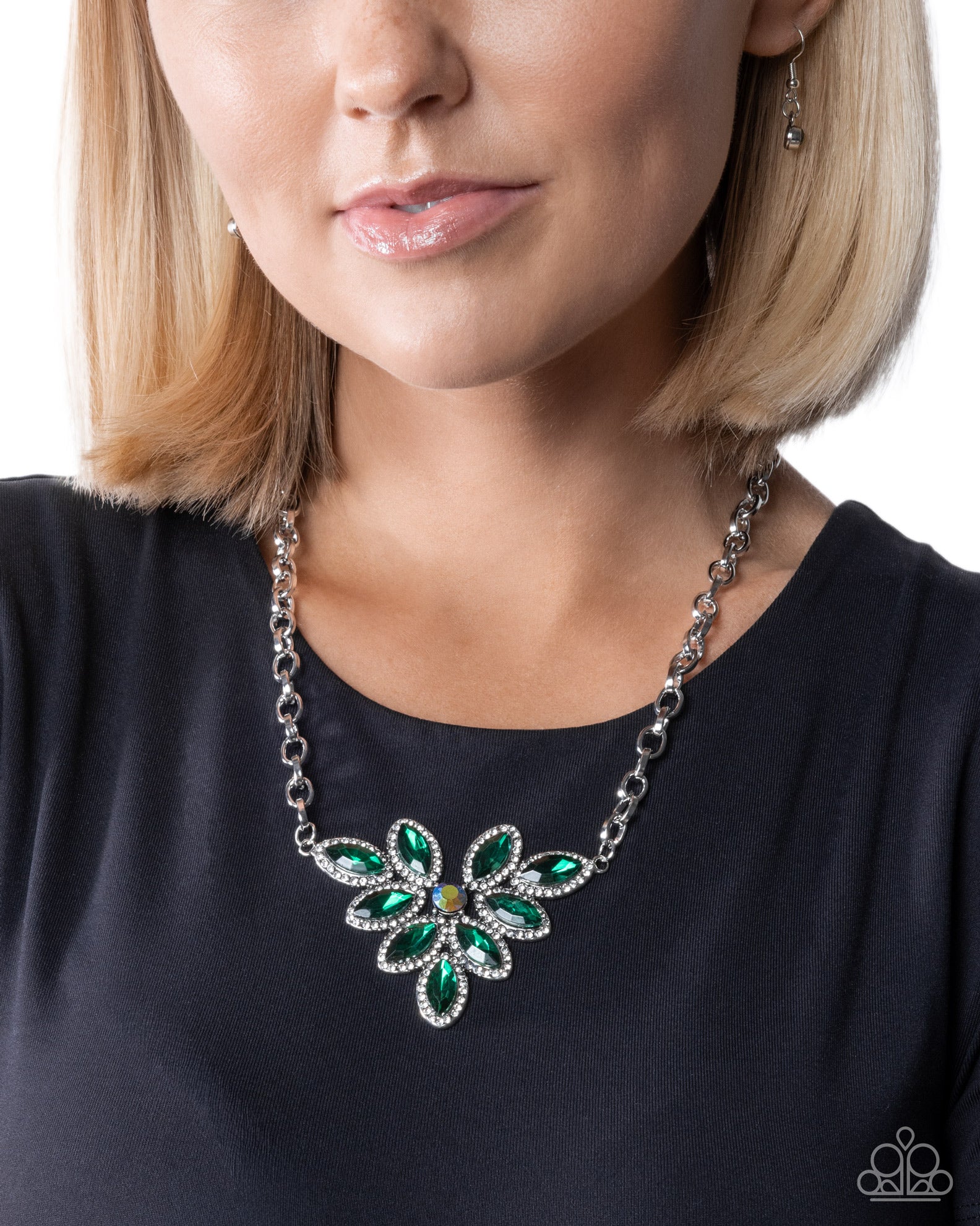 Discerning Dazzle - Paparazzi Necklace Image