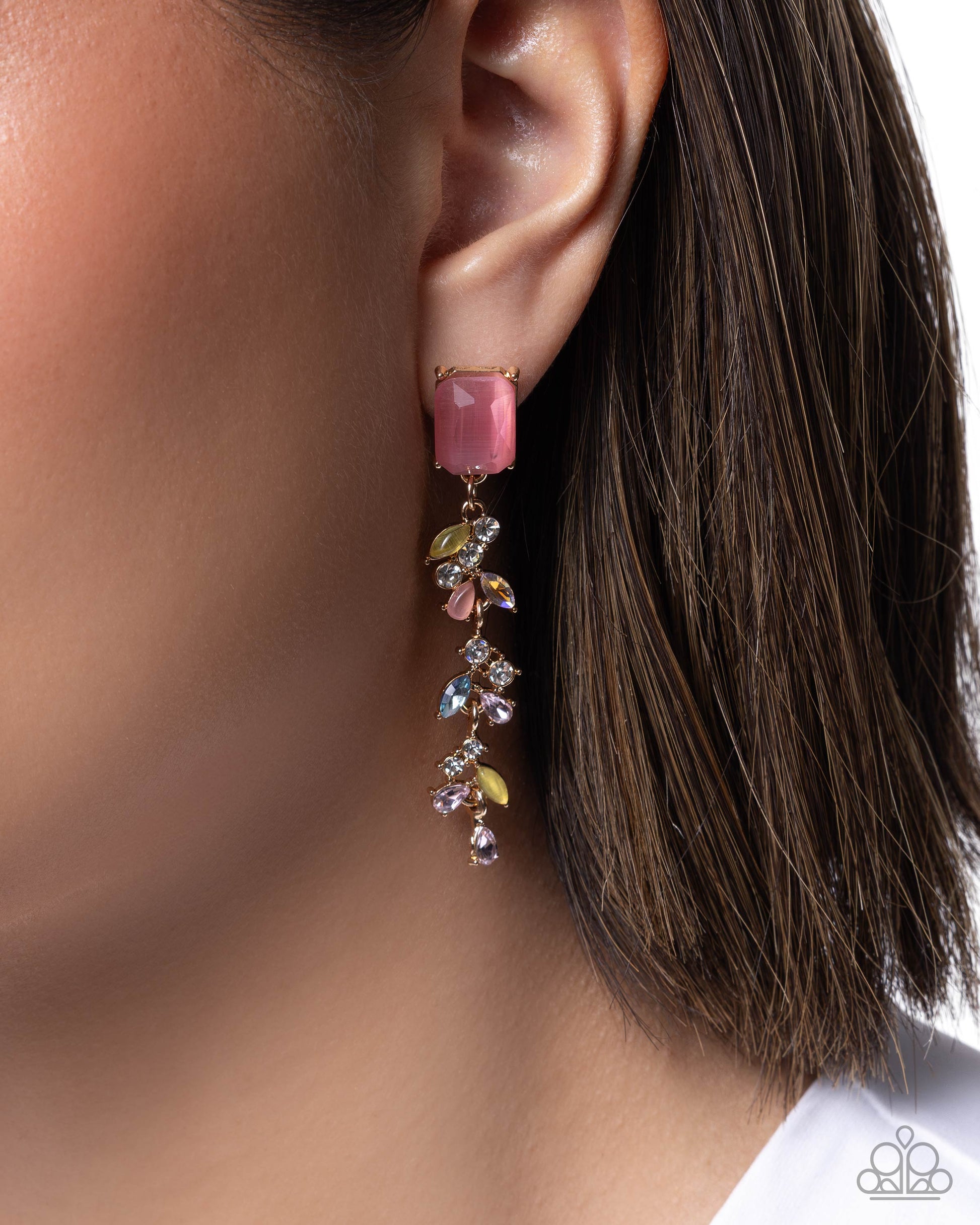 Malibu MVP - Paparazzi Earring Image