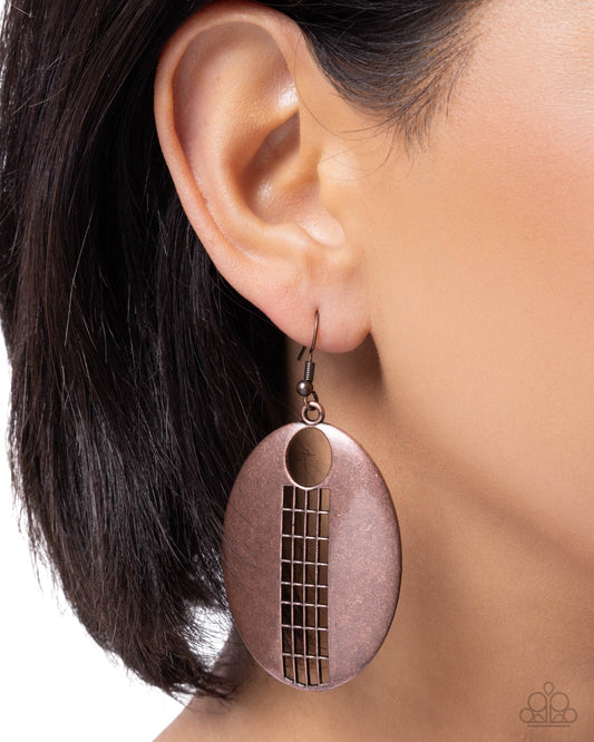 Carved Chic - Paparazzi Earring Image