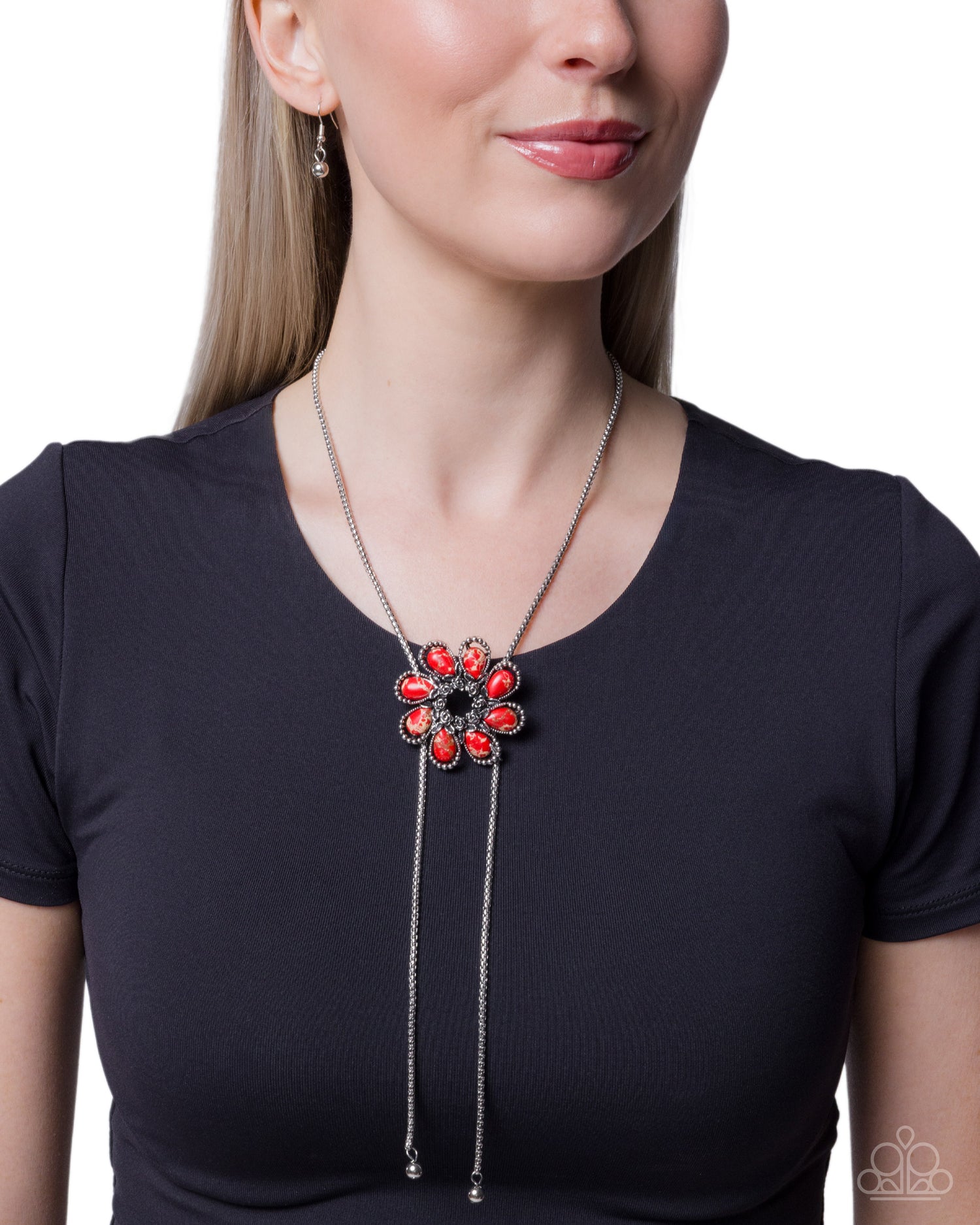 Collares rojos que puedes solicitar ¡los encontramos para ti!