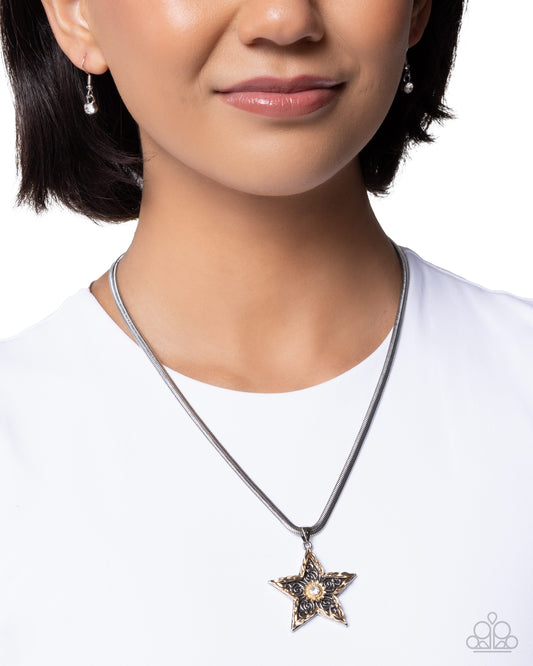 Stellar Simplicity - Paparazzi Necklace Image