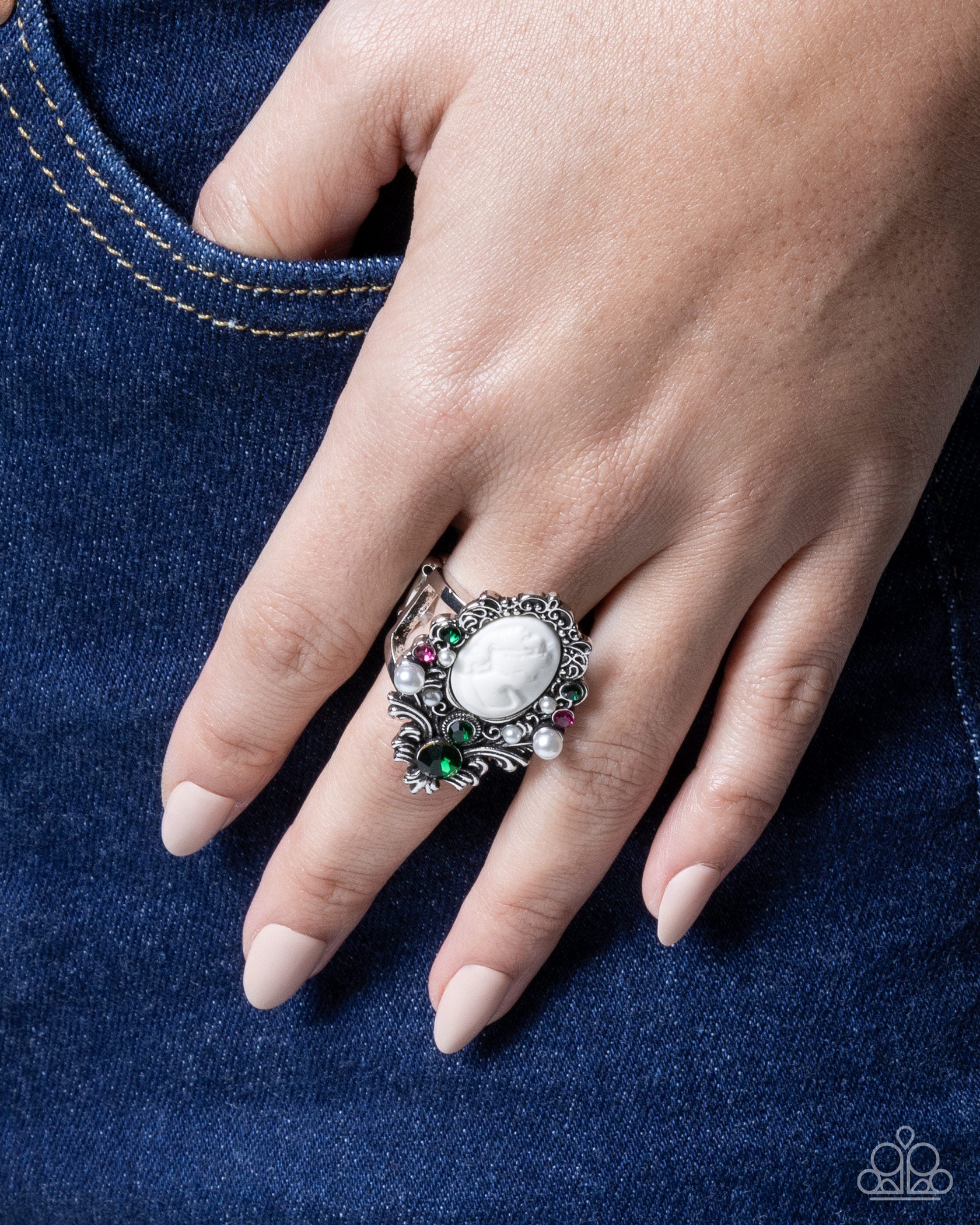 Cameo Clarity - Green - Paparazzi Ring Image
