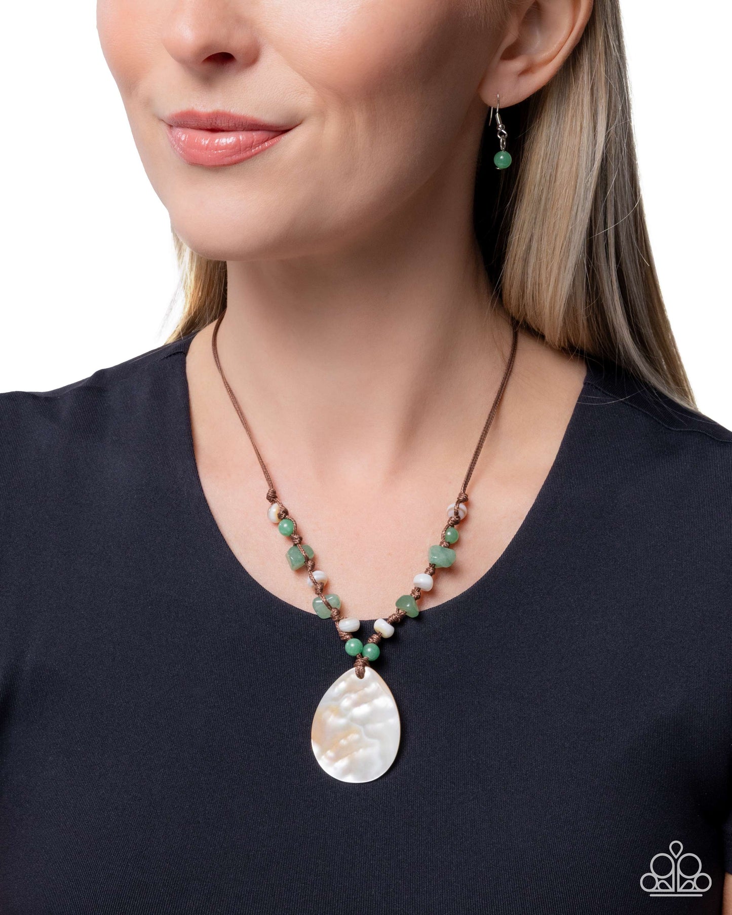 Casting a SHELL - Paparazzi Necklace Image