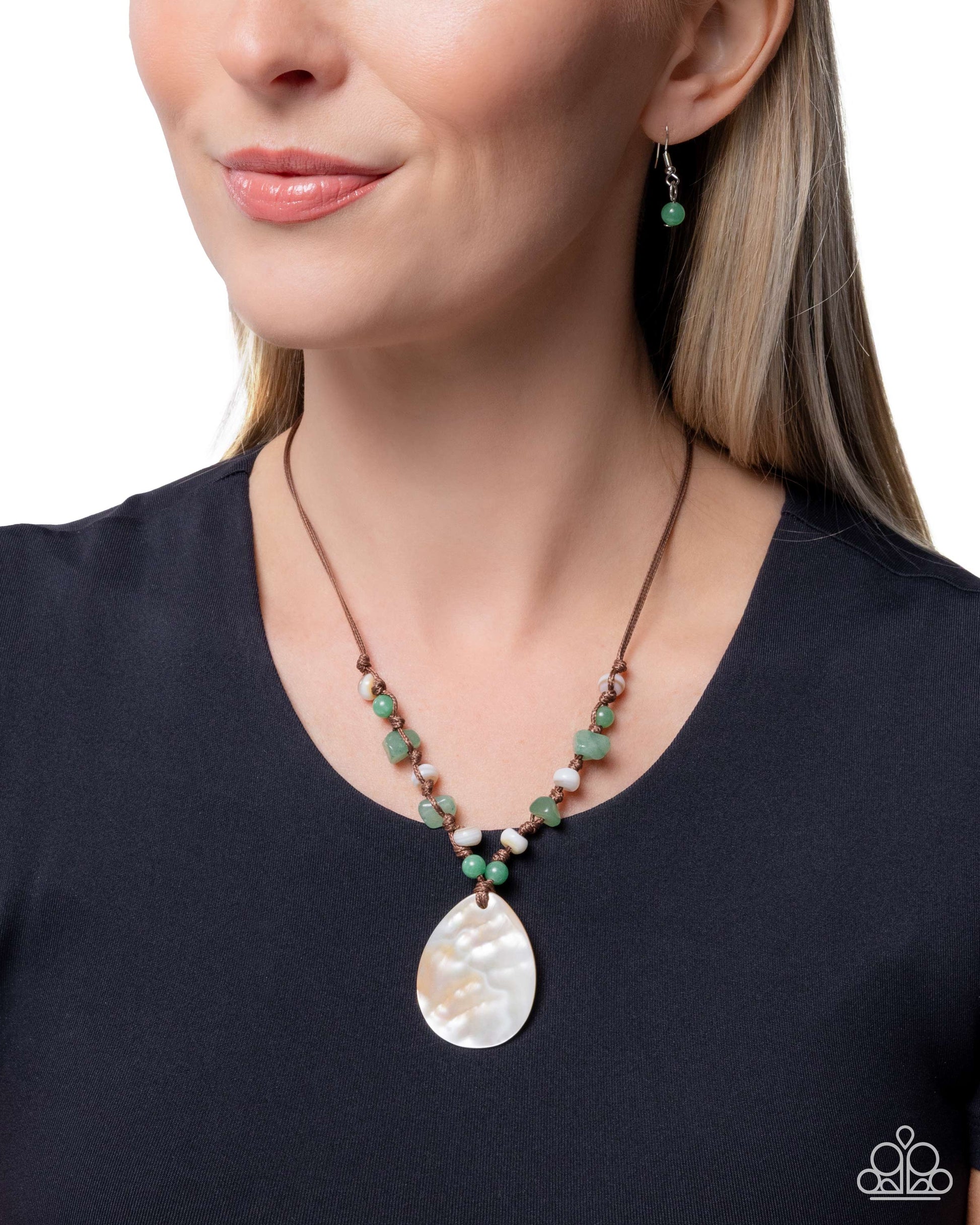 Casting a SHELL - Paparazzi Necklace Image