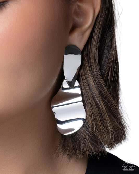 Abstract Acclaim - Paparazzi Earring Image