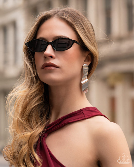 Abstract Acclaim - Paparazzi Earring Image