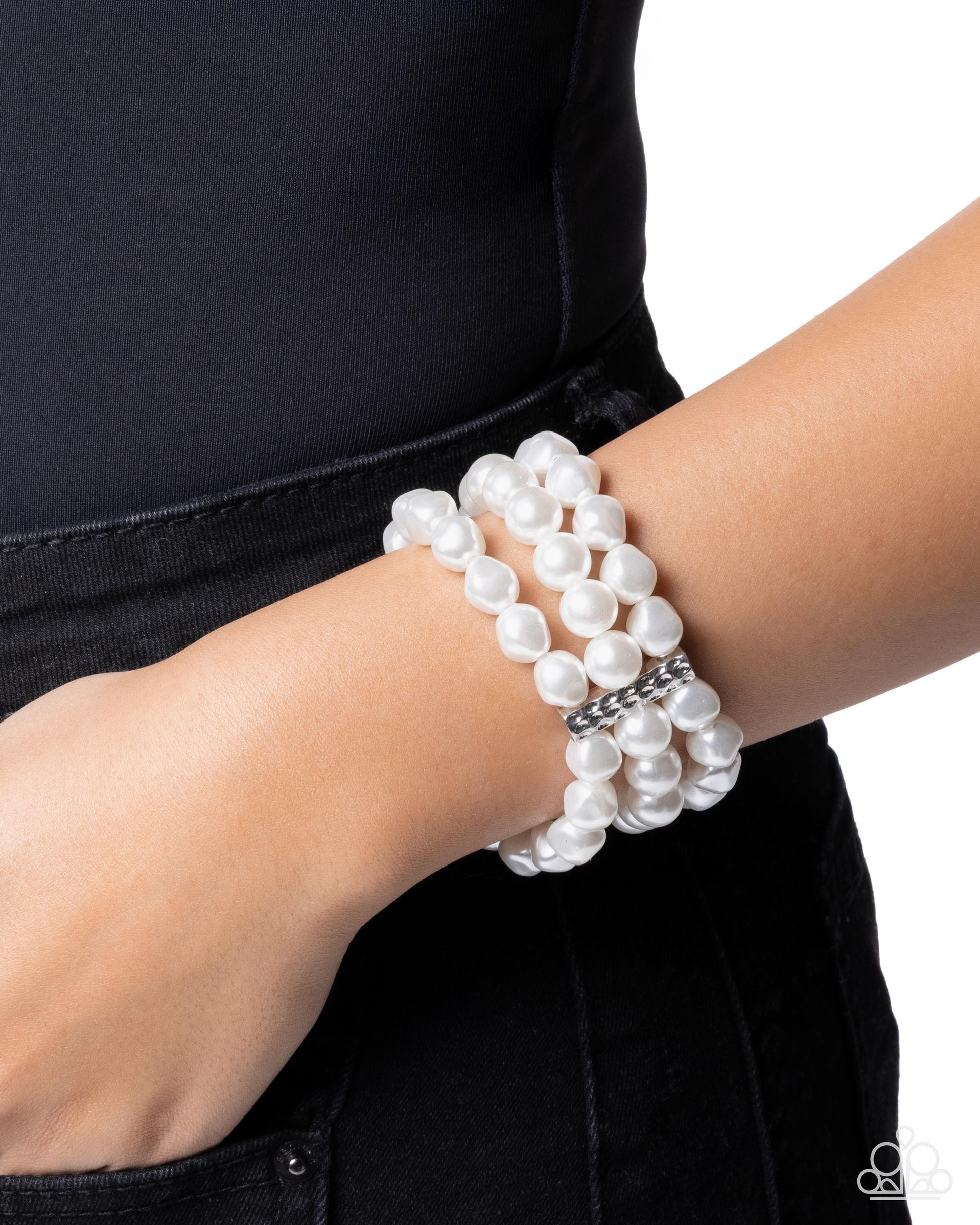 Pearl Pedigree - Paparazzi Bracelet Image