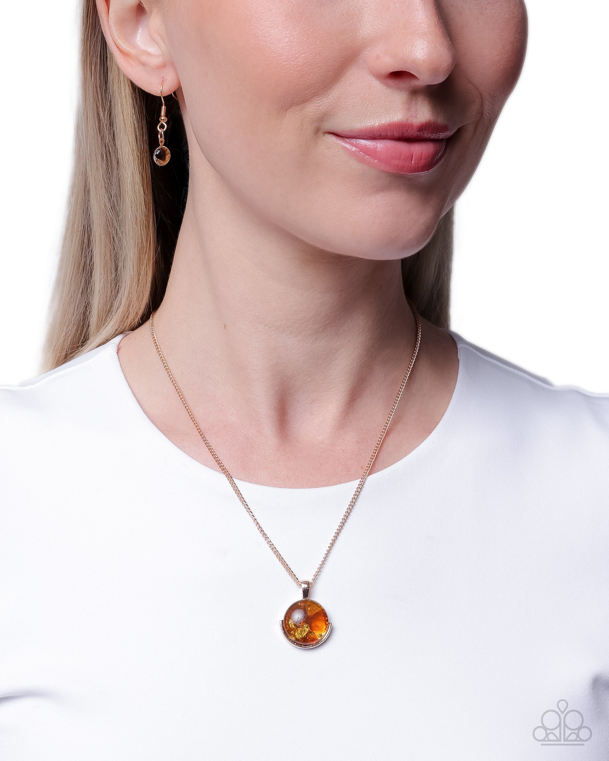 Cosmopolitan Comfort - Paparazzi Necklace Image