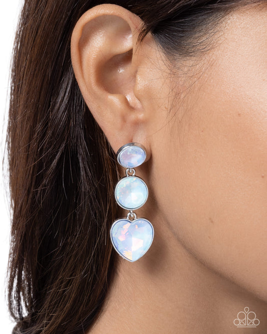 Pretty Poised - Paparazzi Earring Image