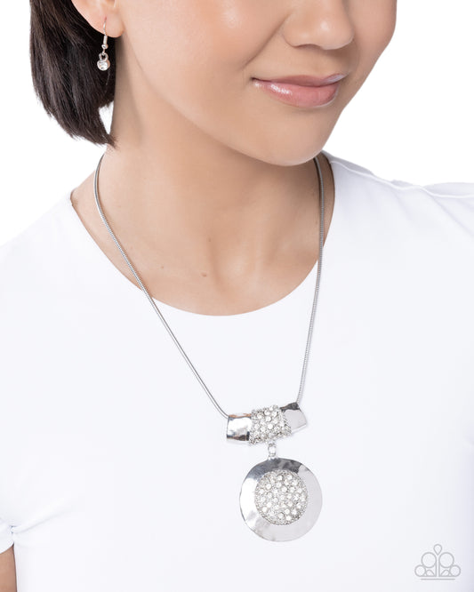 Beautiful Breath - Paparazzi Necklace Image