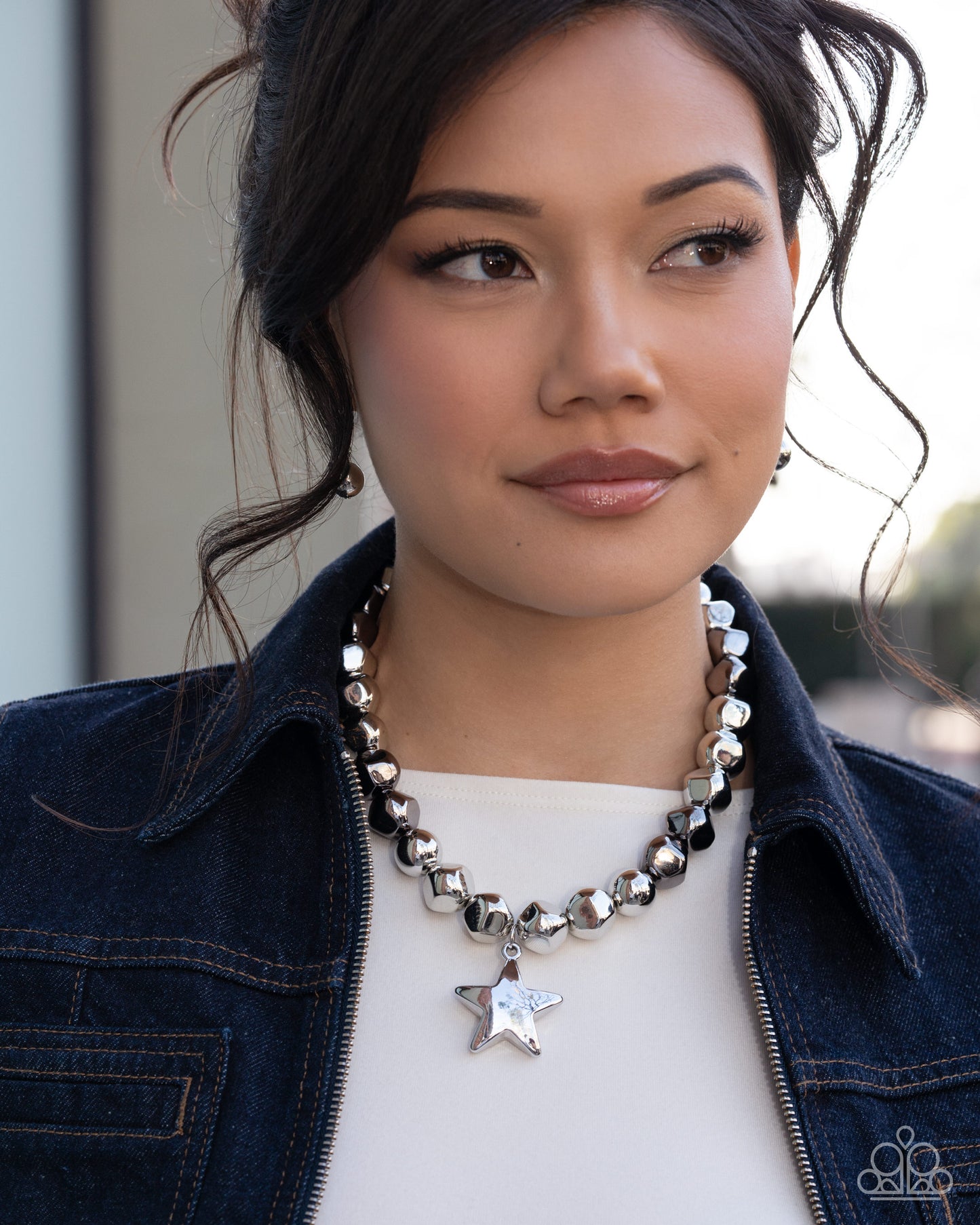 Loveable Legacy - Paparazzi Necklace Image