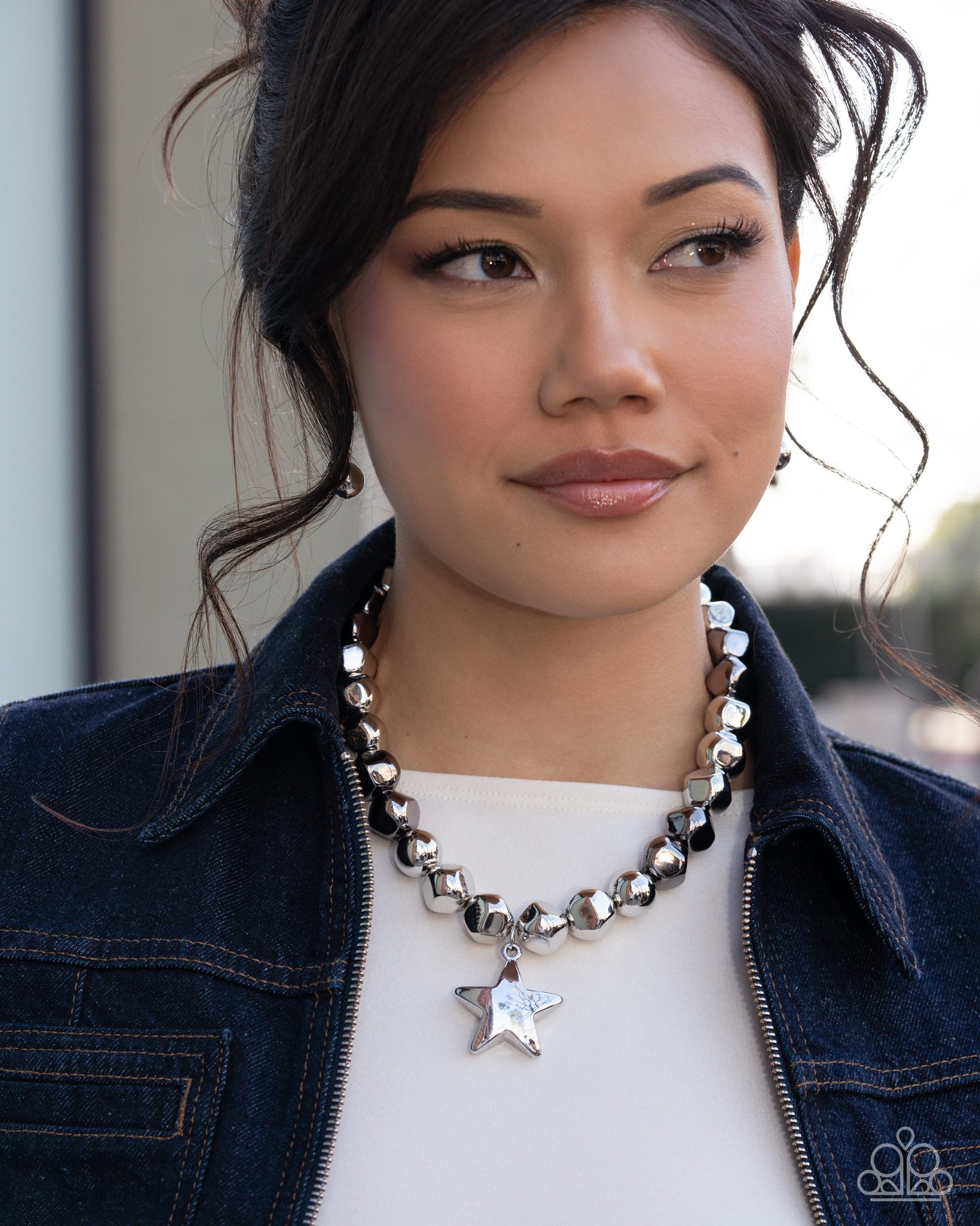Loveable Legacy - Paparazzi Necklace Image