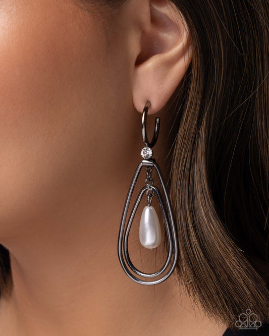 Colorful Composition - Paparazzi Earring Image